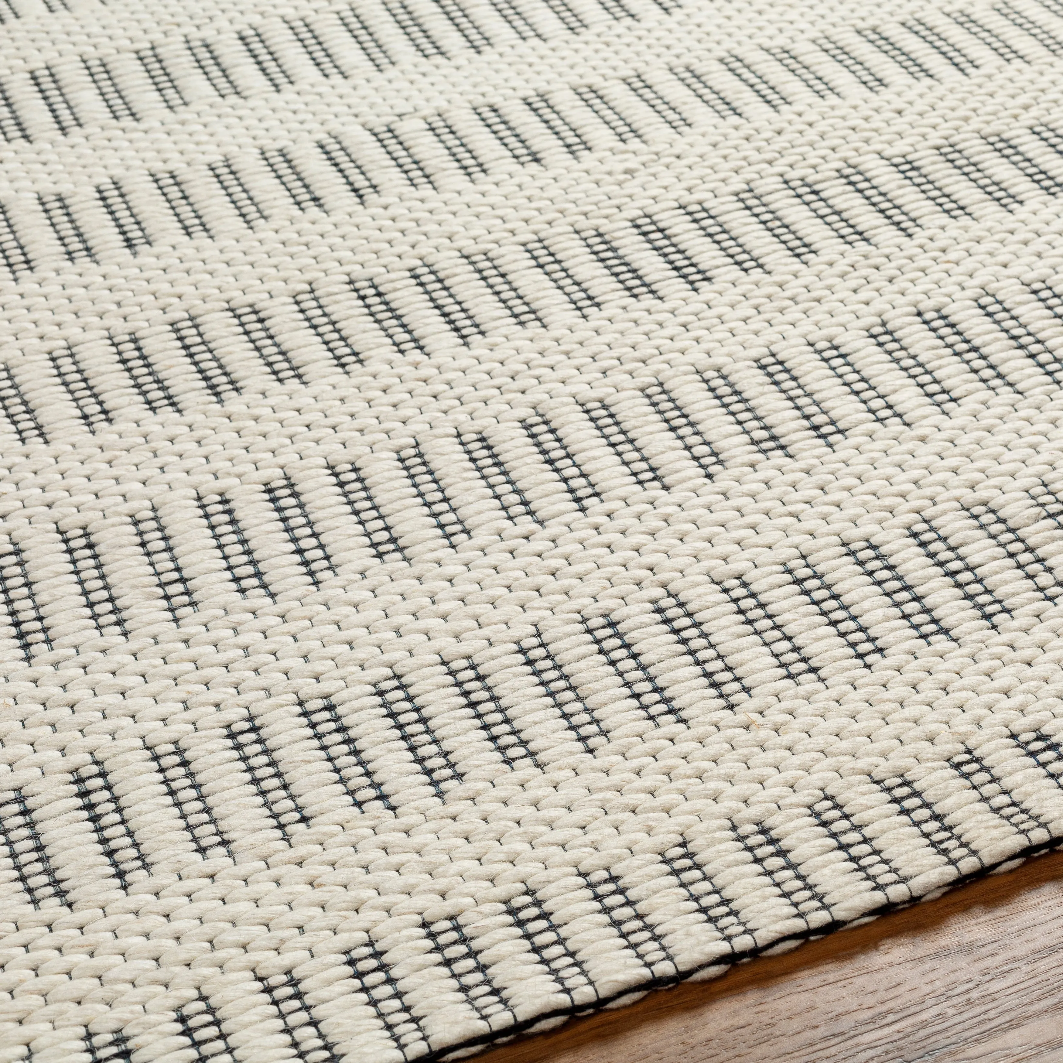 Livabliss Dhana Handmade Farmhouse Stripe Wool Blend Area Rug