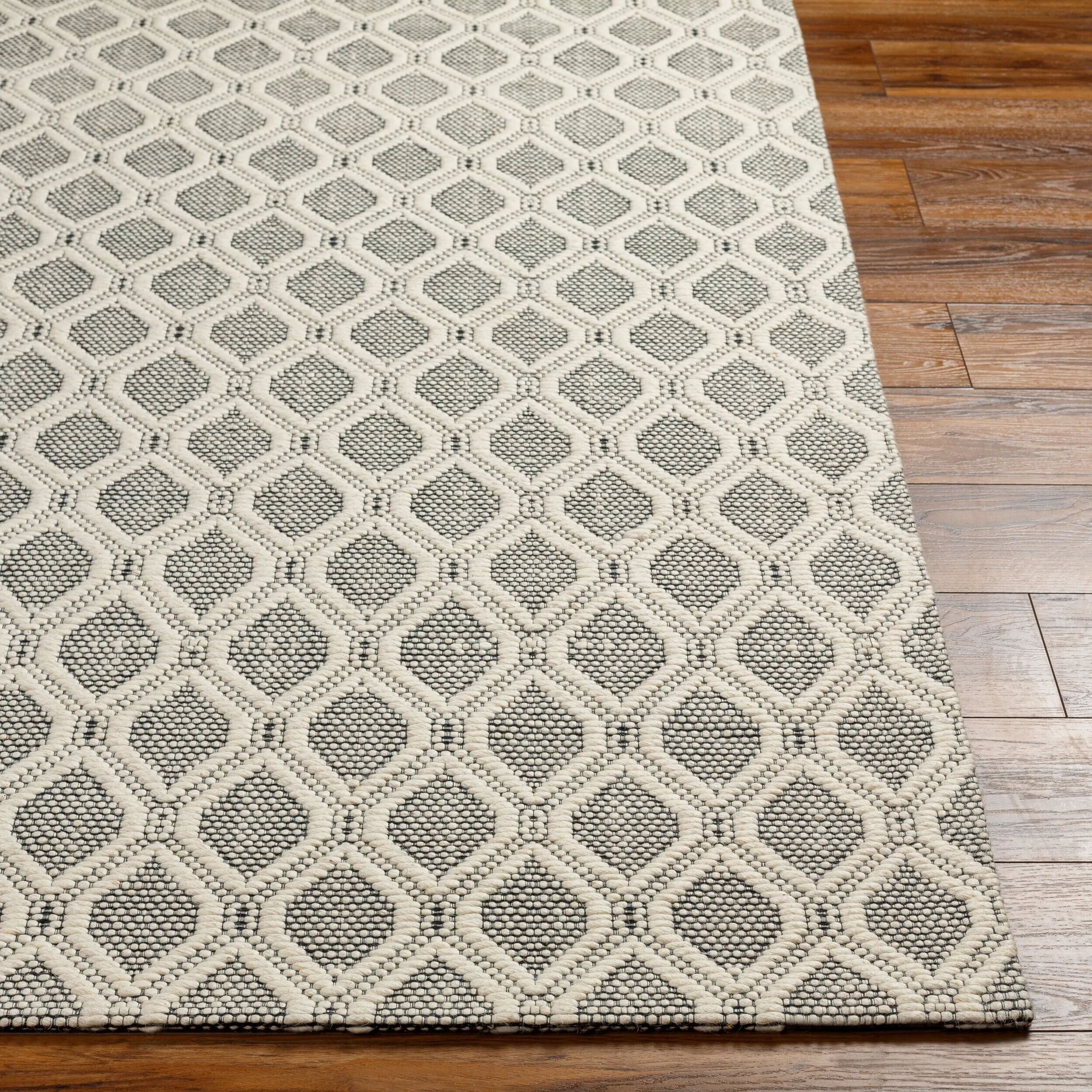 Livabliss Ellin Handmade Farmhouse Trellis Wool Area Rug