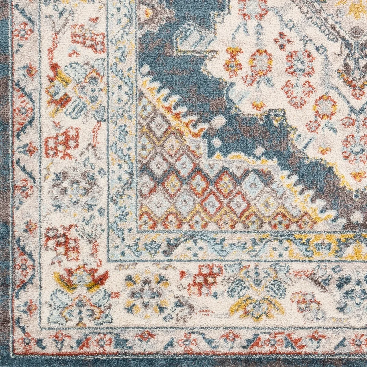 Livabliss Elmas Traditional Persian Medallion Area Rug