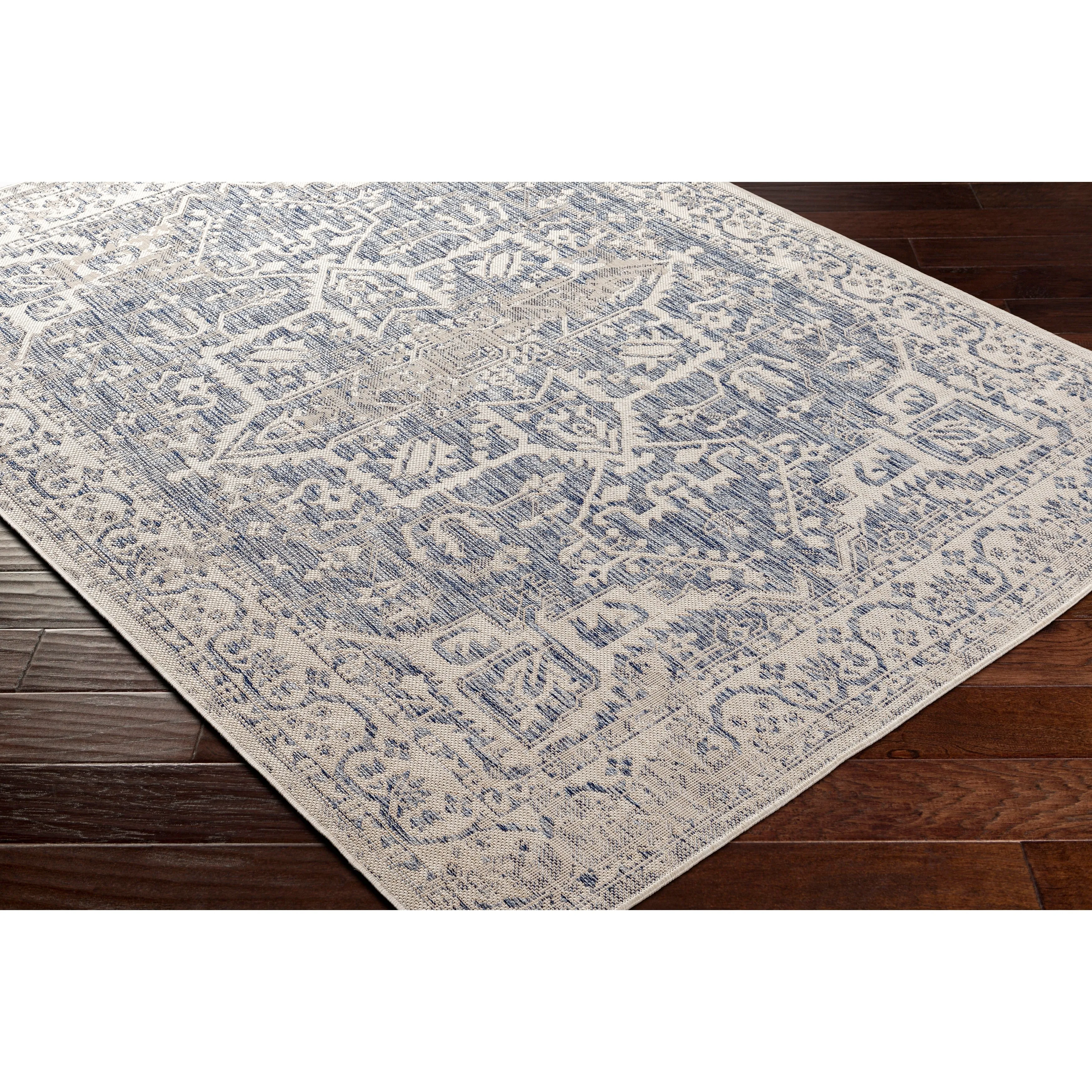 Livabliss Farrah Traditional Medallion Indoor/ Outdoor Area Rug