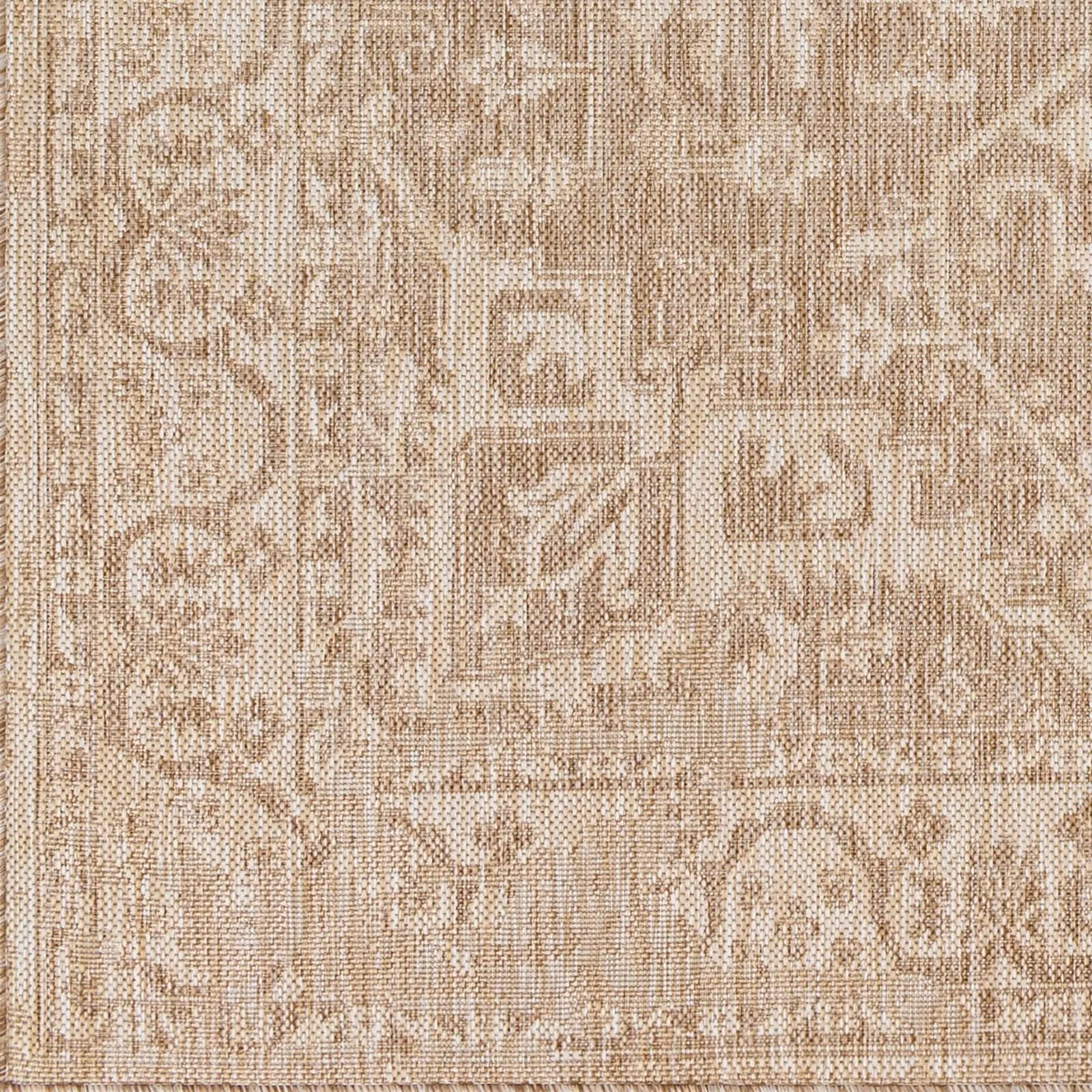 Livabliss Farrah Traditional Medallion Indoor/ Outdoor Area Rug