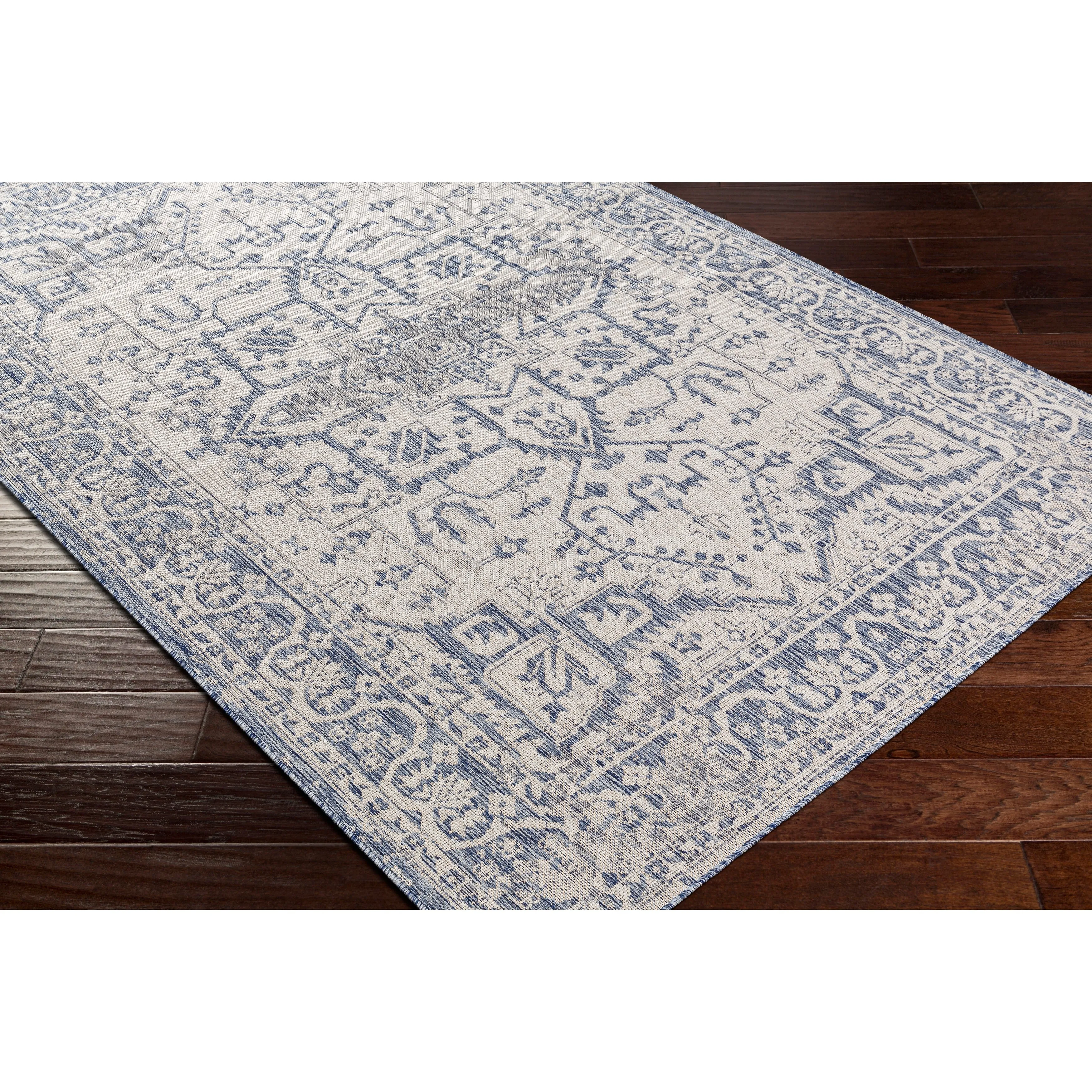 Livabliss Farrah Traditional Medallion Indoor/ Outdoor Area Rug