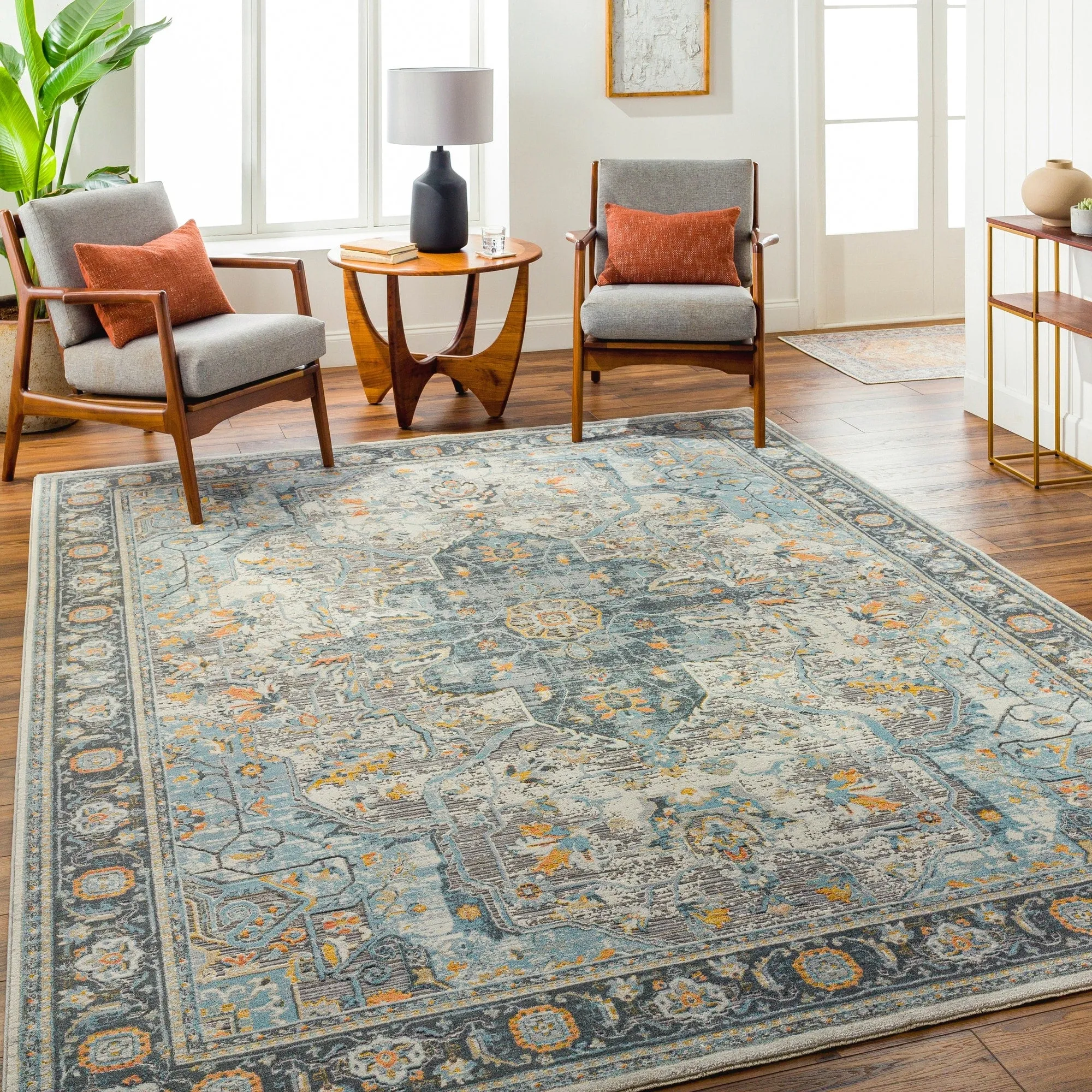 Livabliss Hassler Traditional Medallion Area Rug