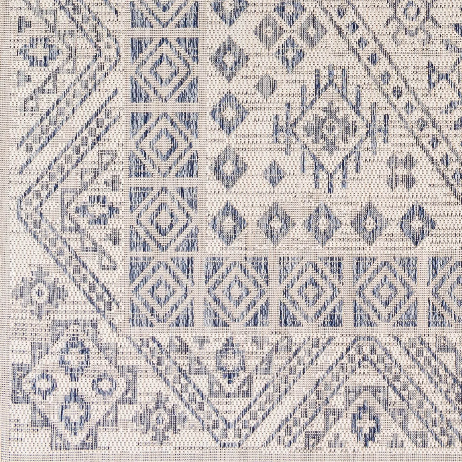 Livabliss Lexi Global Medallion Indoor/ Outdoor Area Rug
