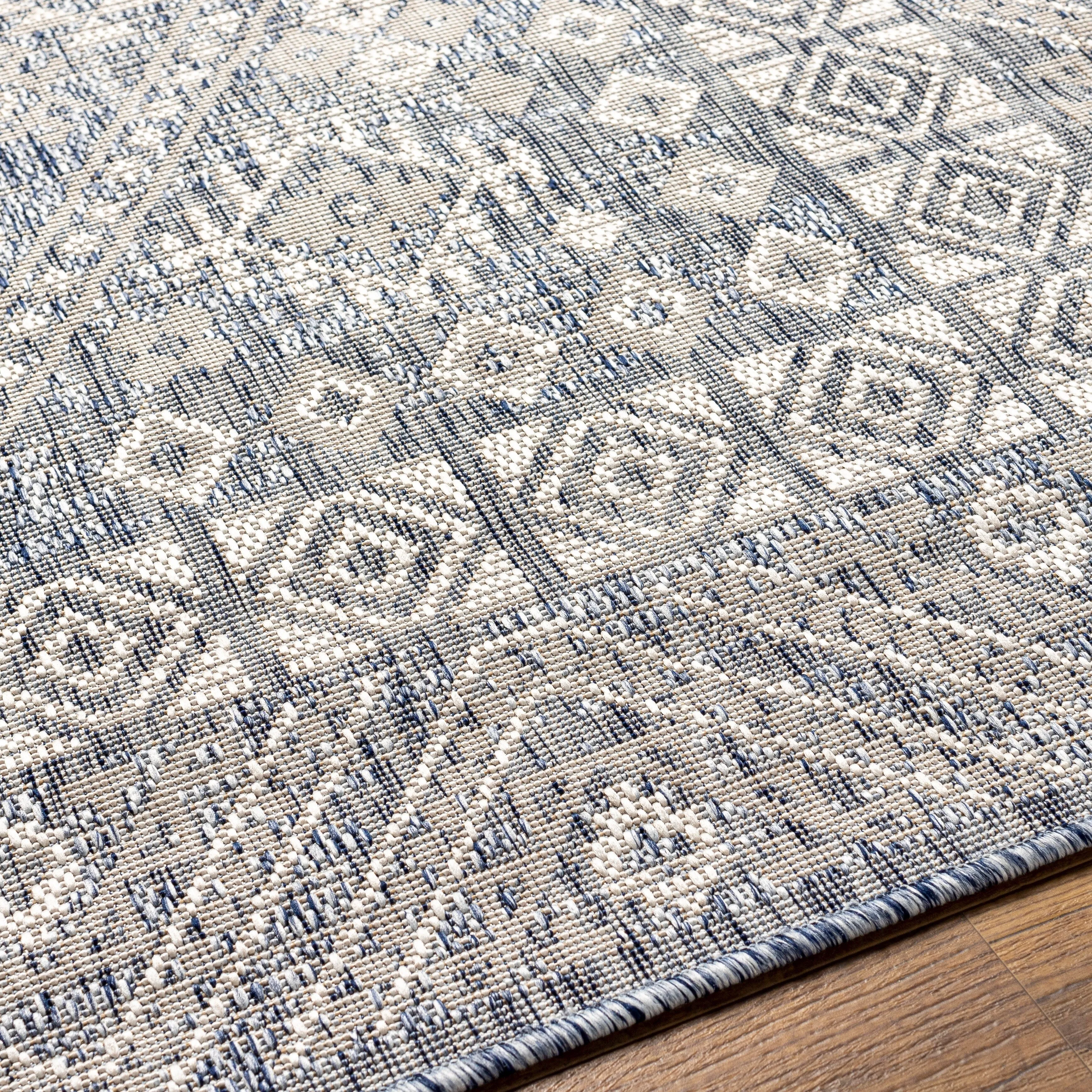 Livabliss Lexi Global Medallion Indoor/ Outdoor Area Rug
