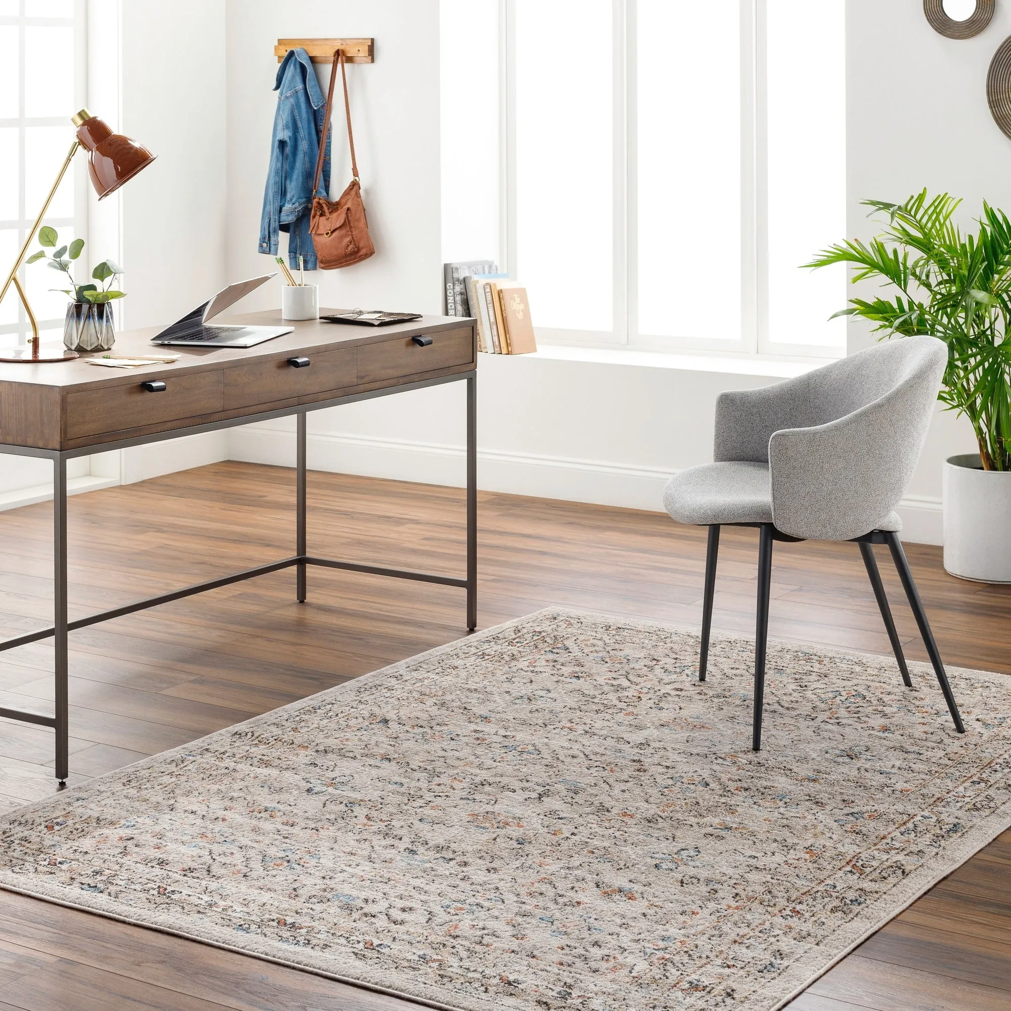 Livabliss Pertek Classic Floral Area Rug