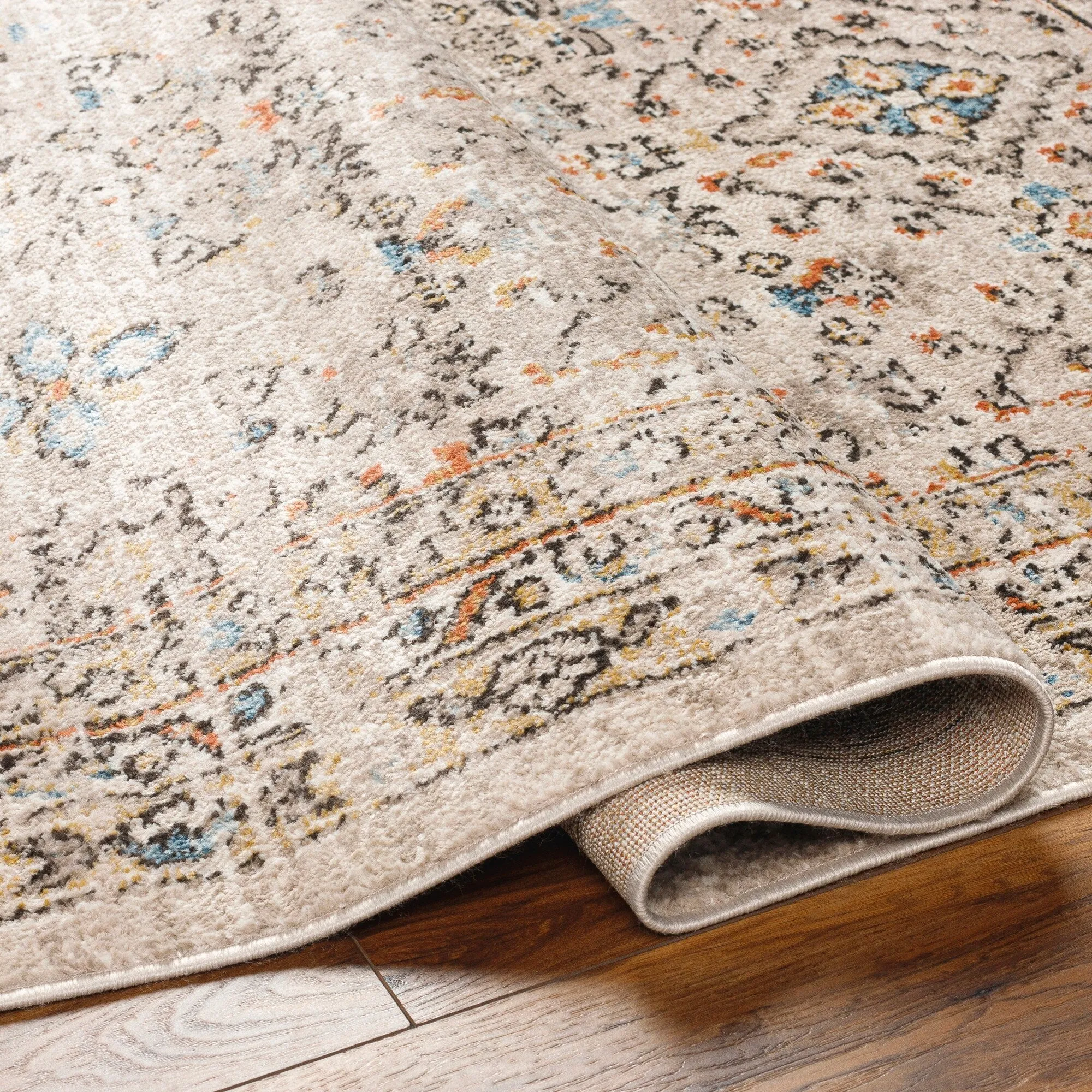 Livabliss Pertek Classic Floral Area Rug