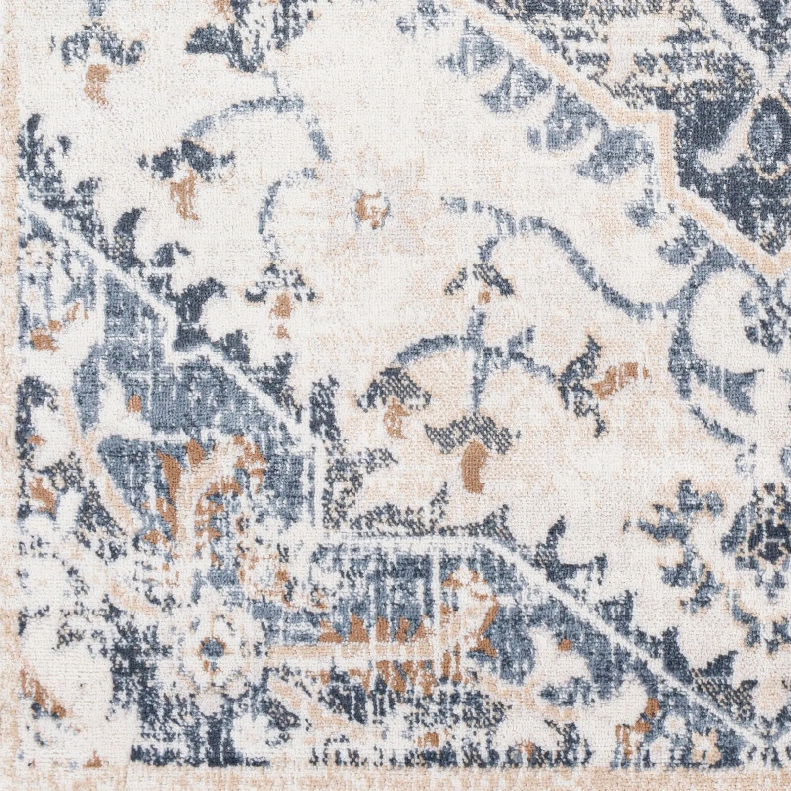 Livabliss Raelene Traditional Medallion Area Rug
