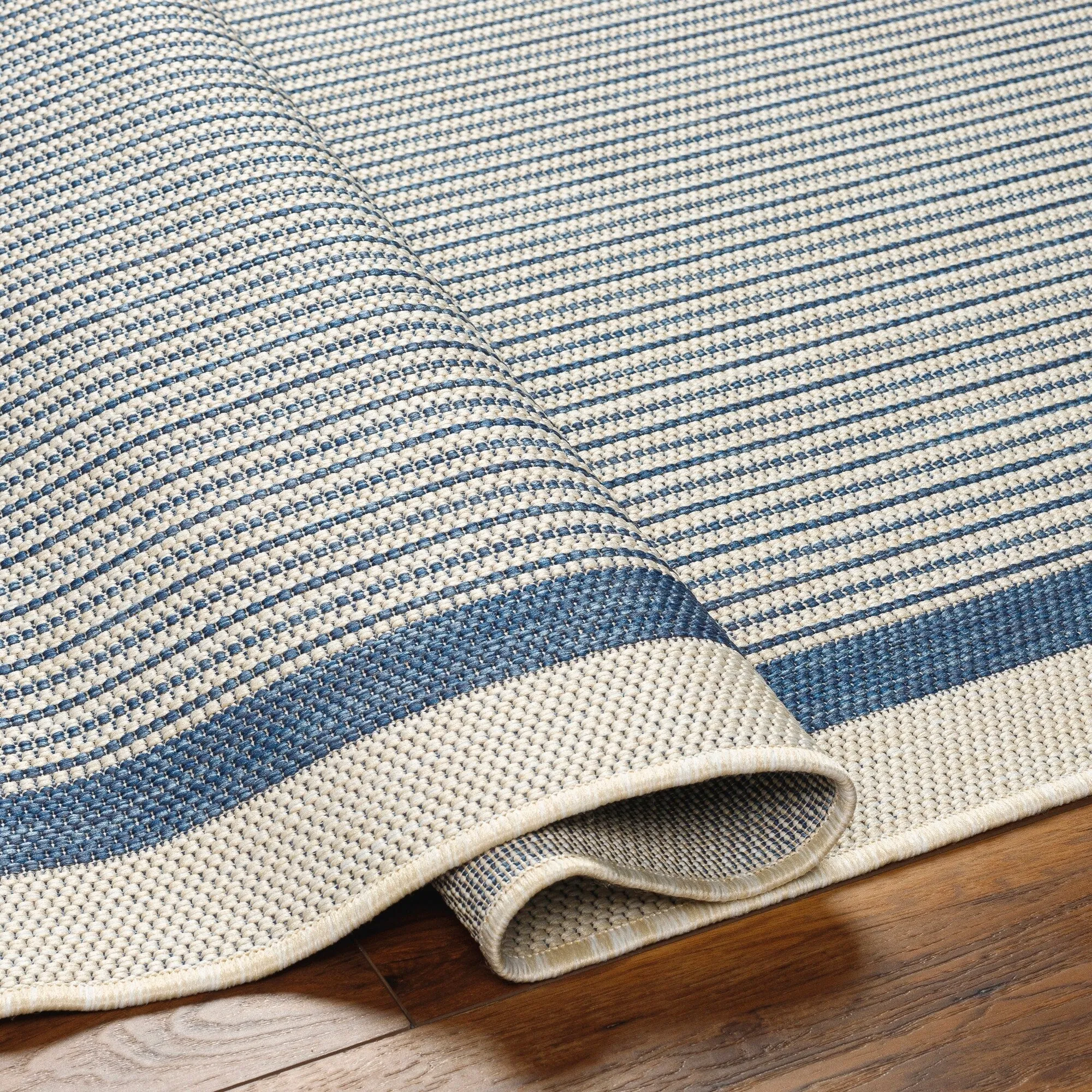 Livabliss Ravello Classic Stripe Indoor/ Outdoor Area Rug