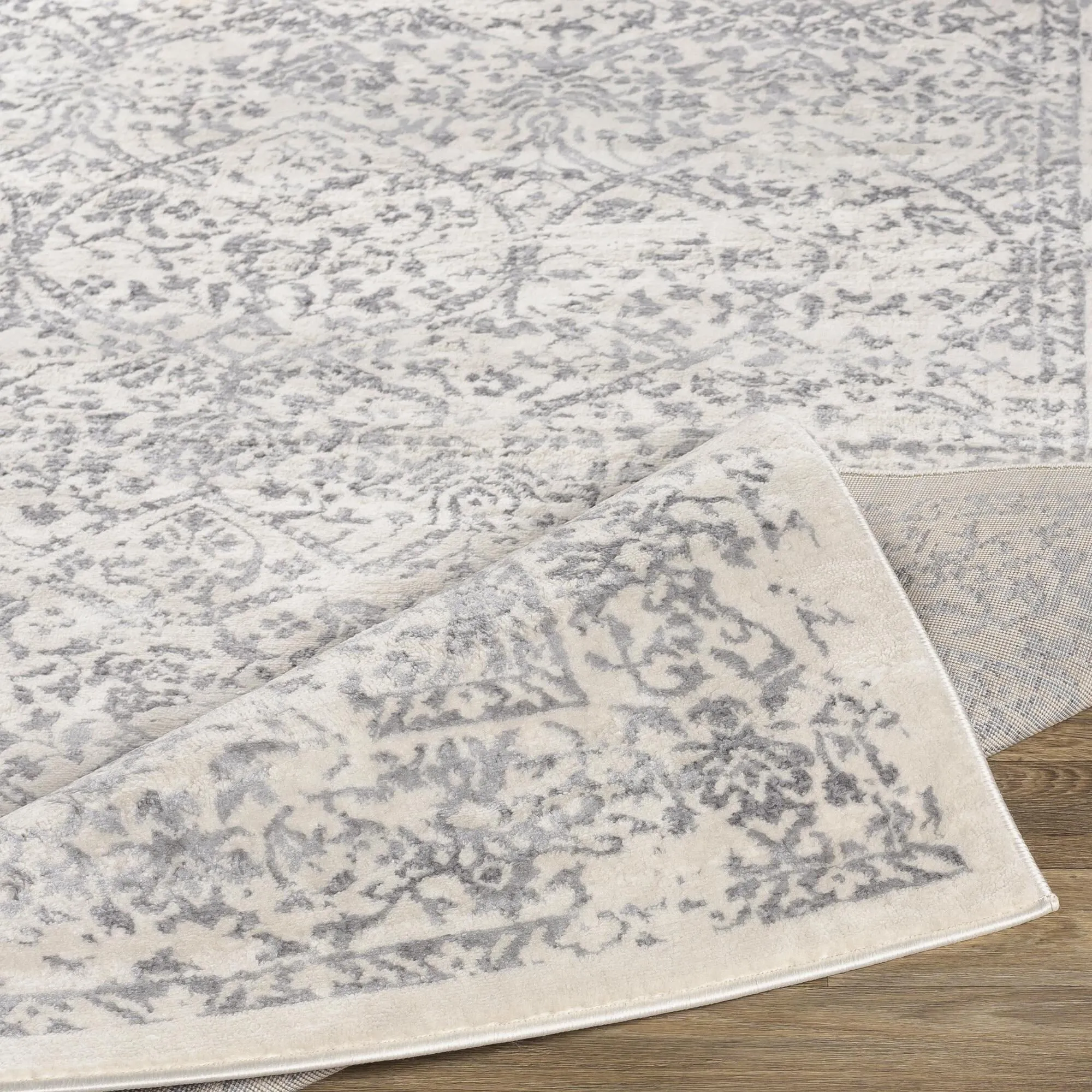 Livabliss Roma Distressed Medallion Area Rug