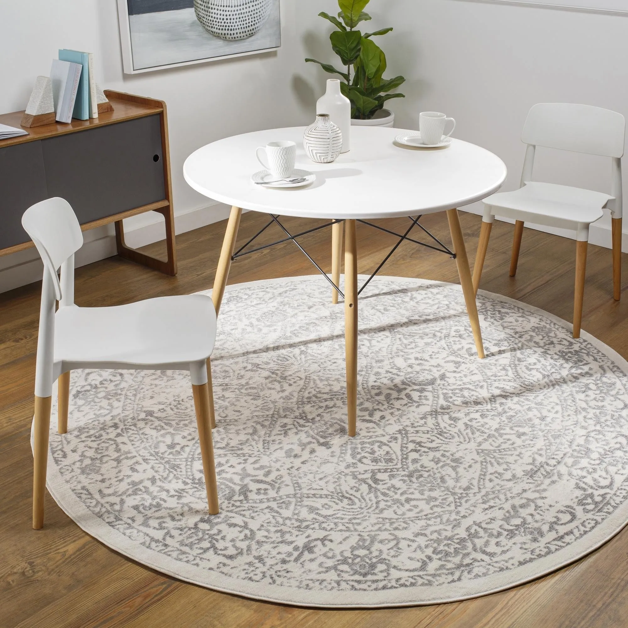 Livabliss Roma Distressed Medallion Area Rug