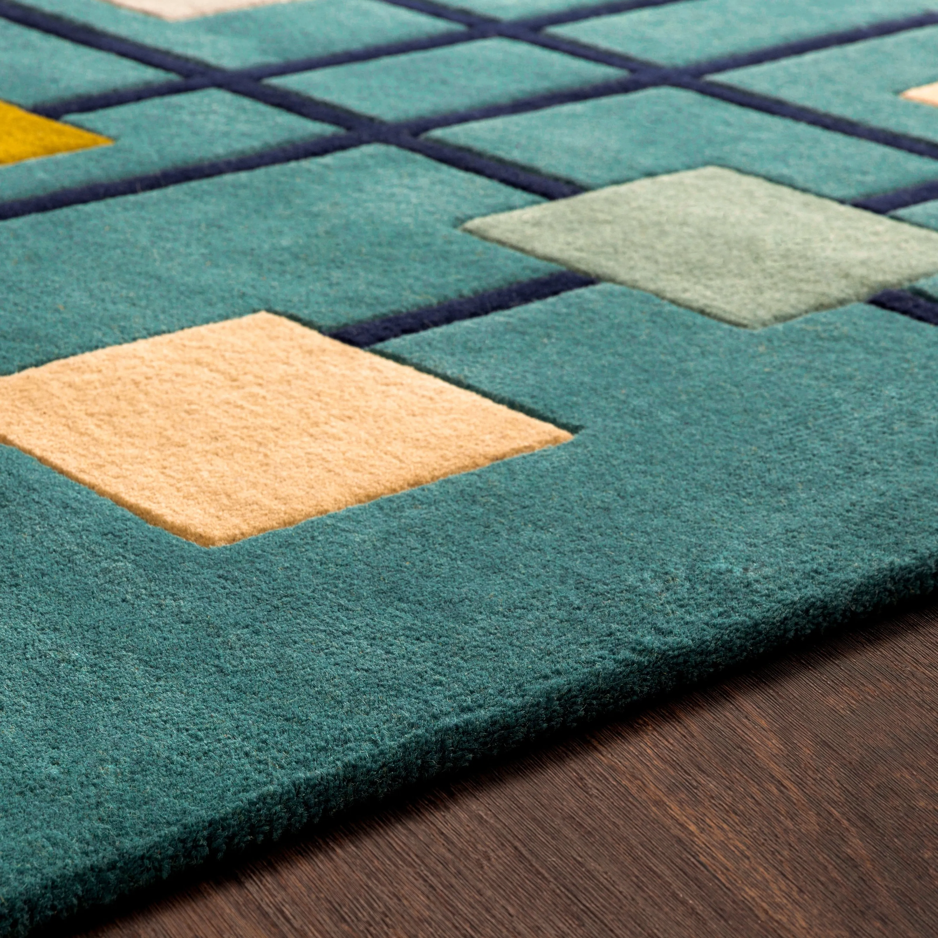 Livabliss Soderkoping Hand Tufted Wool Area Rug