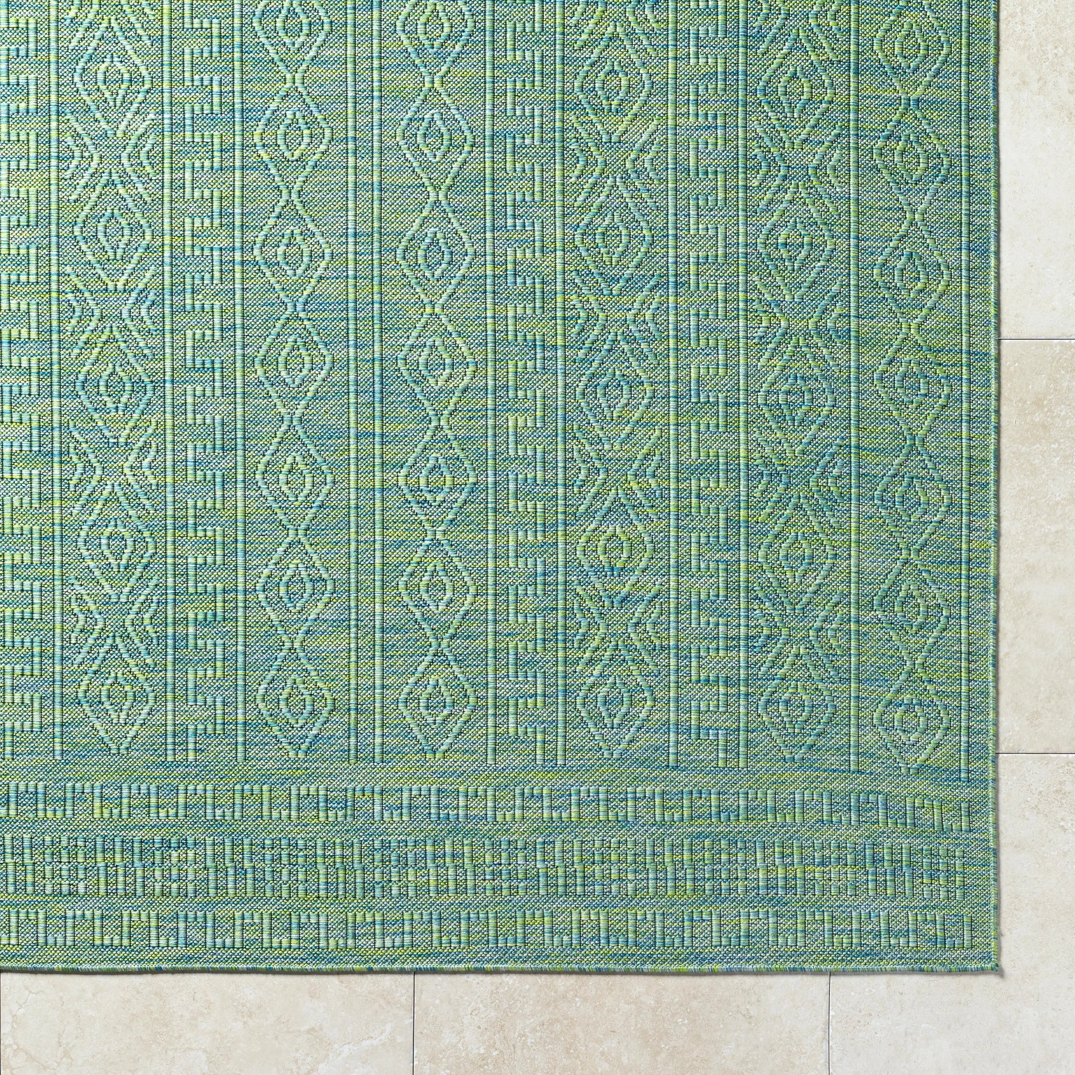 Livabliss Terrace Transitional Moroccan Area Rug