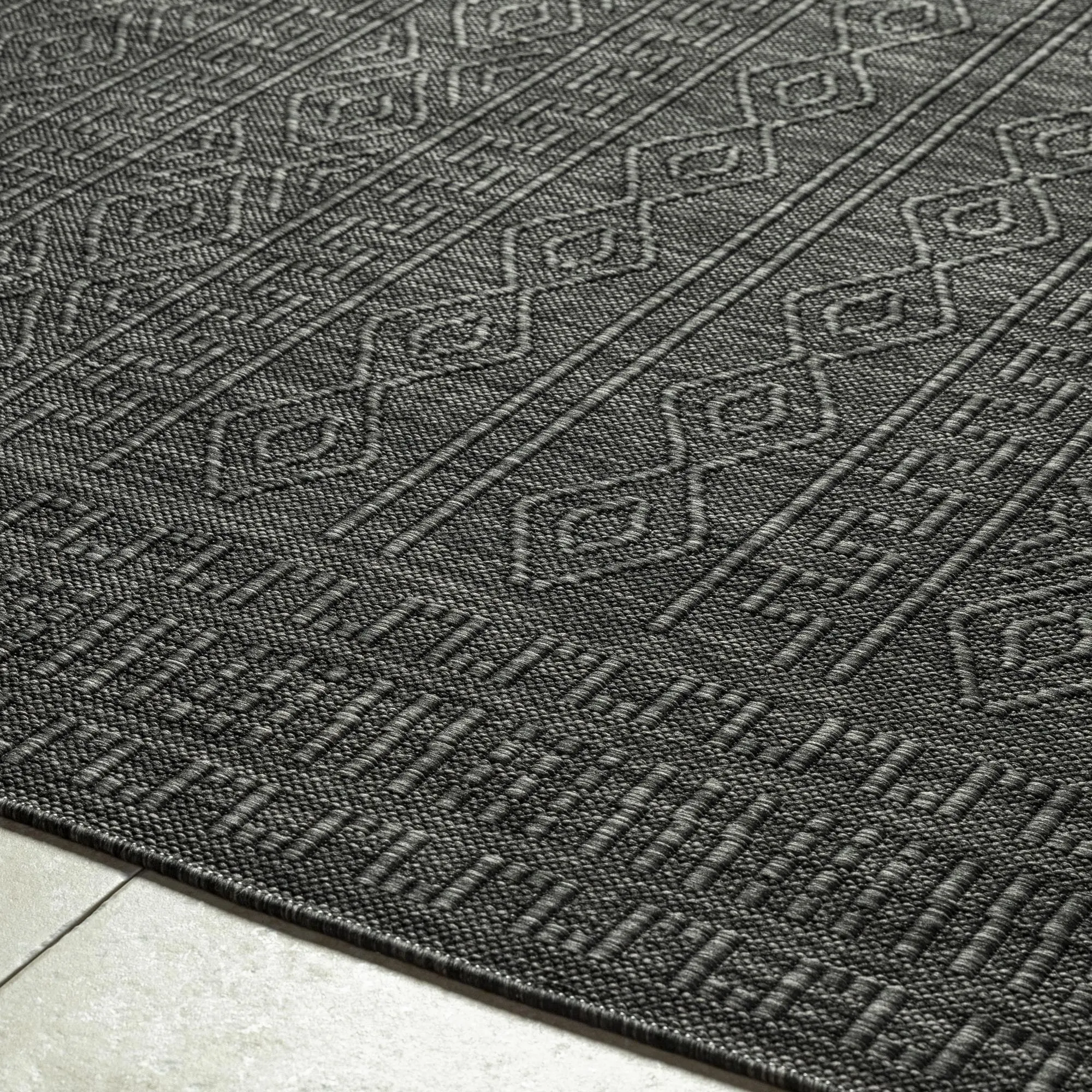 Livabliss Terrace Transitional Moroccan Area Rug