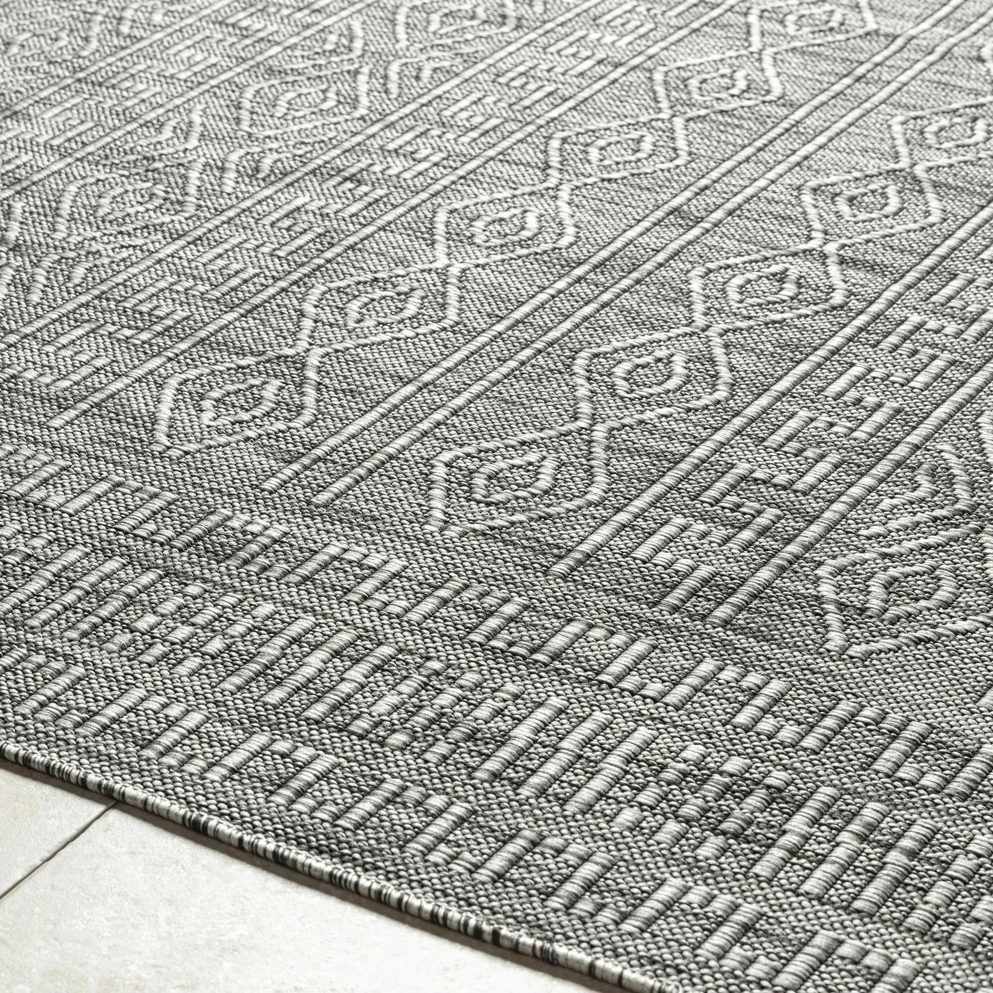 Livabliss Terrace Transitional Moroccan Area Rug