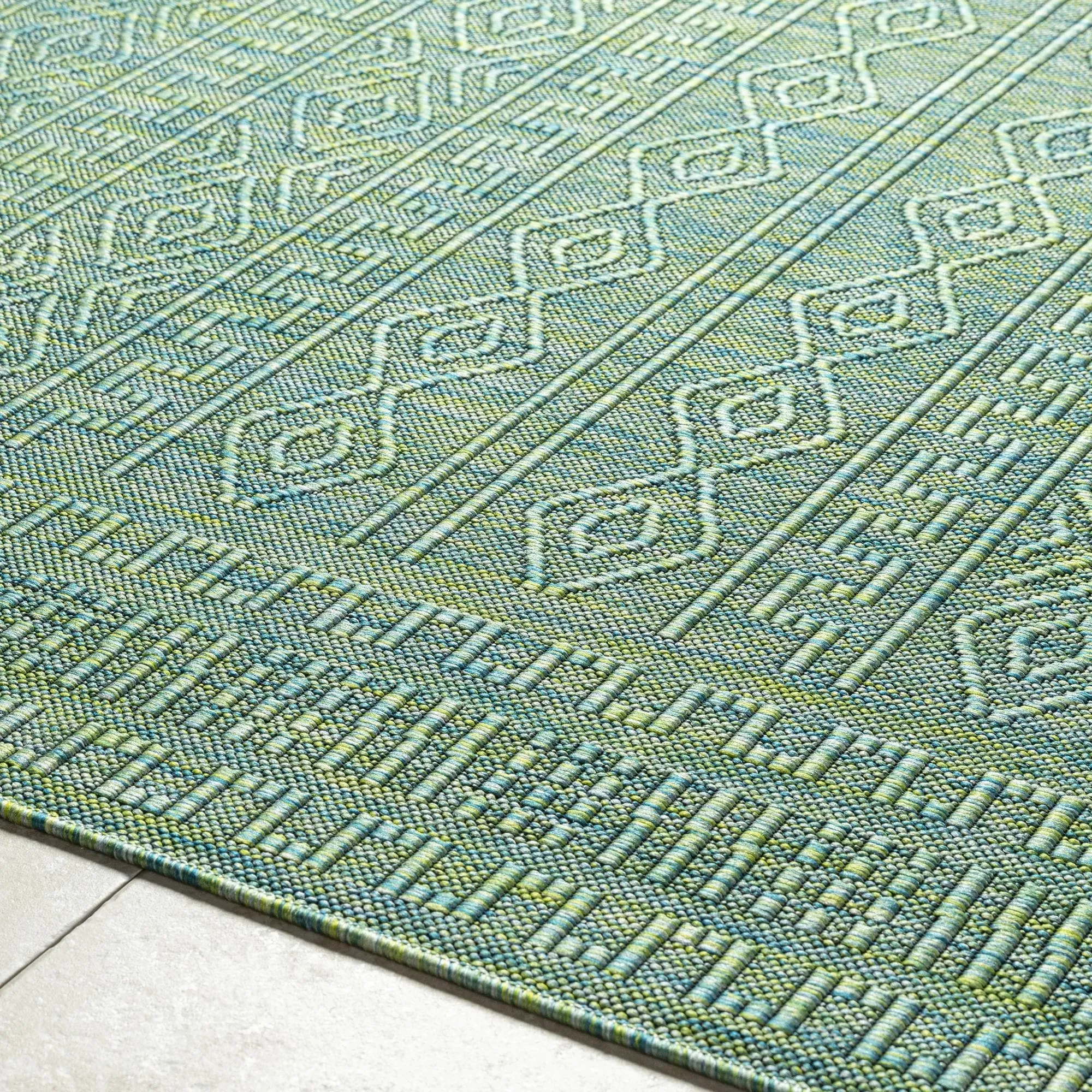 Livabliss Terrace Transitional Moroccan Area Rug