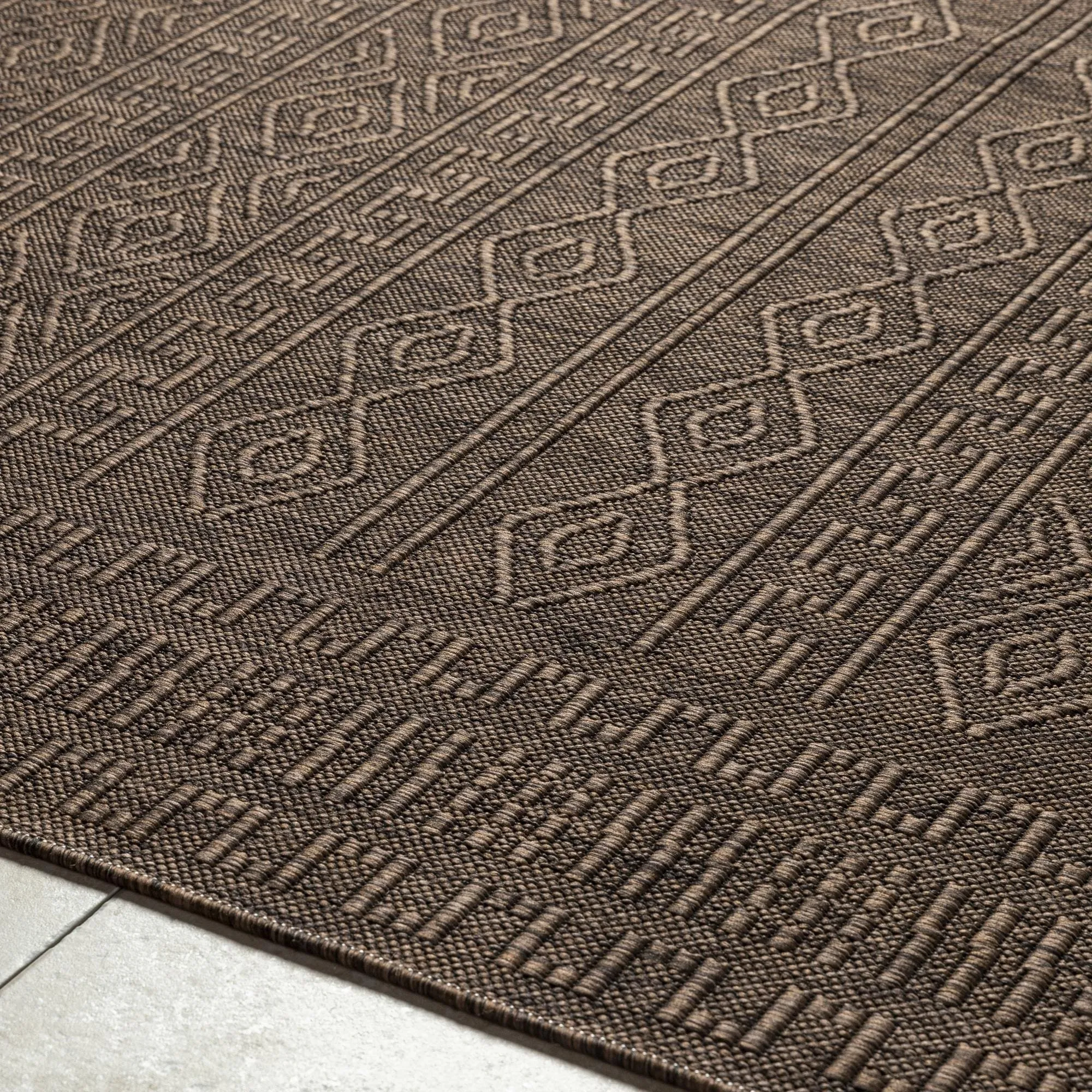 Livabliss Terrace Transitional Moroccan Area Rug