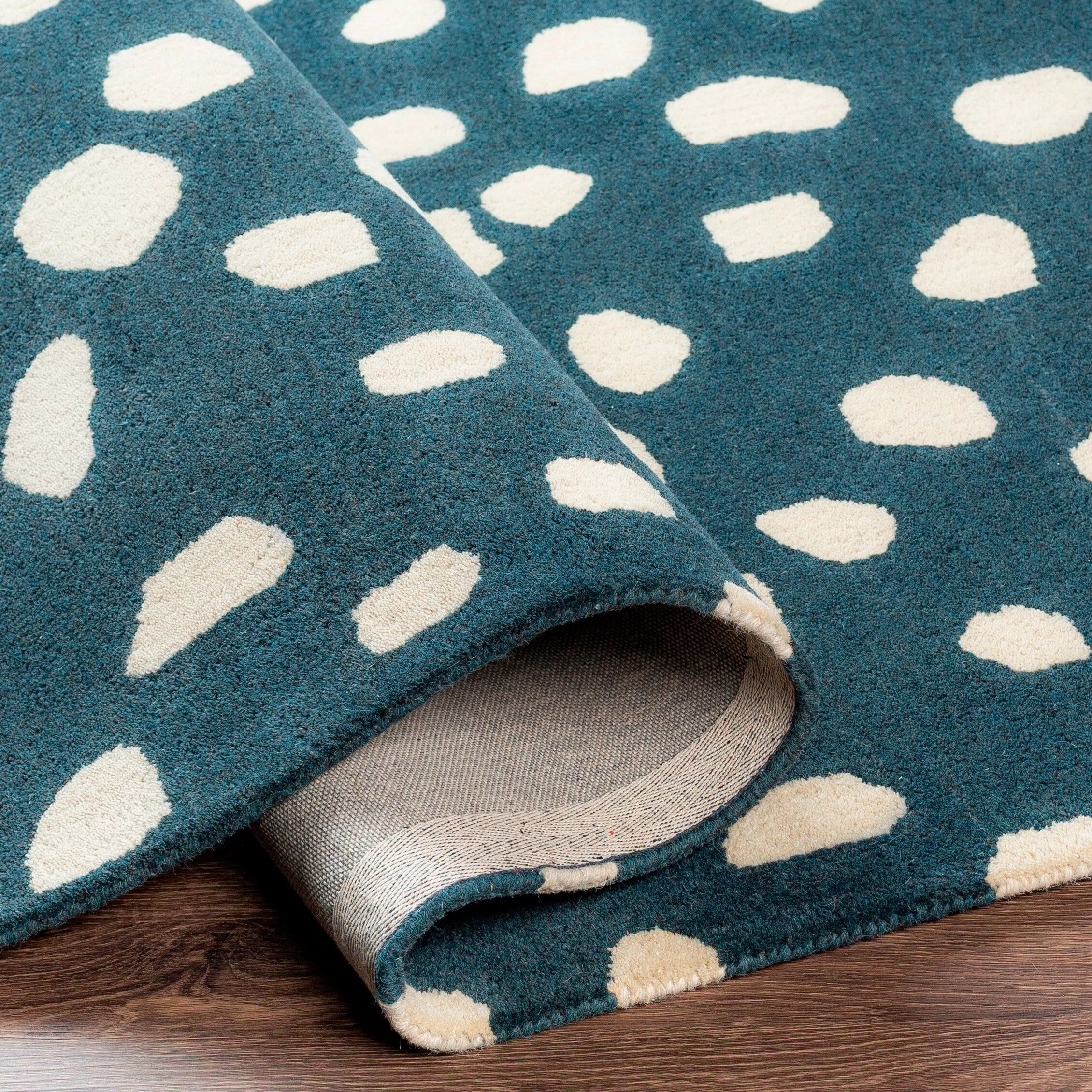 Livabliss Tunas Handmade Animal Print Wool Area Rug