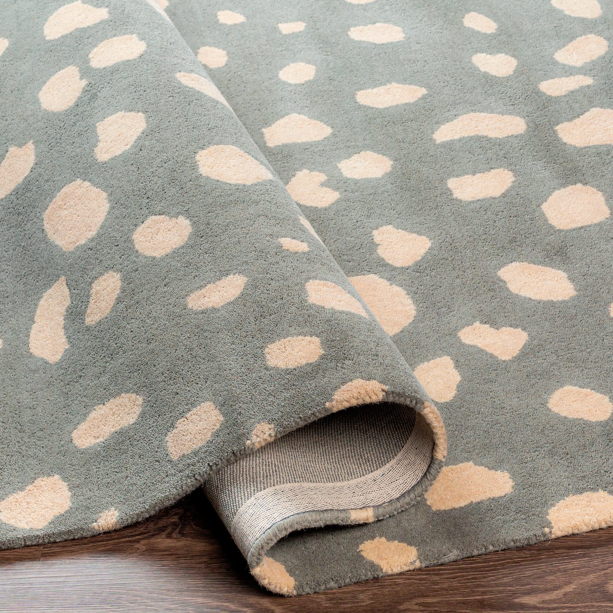 Livabliss Tunas Handmade Animal Print Wool Area Rug