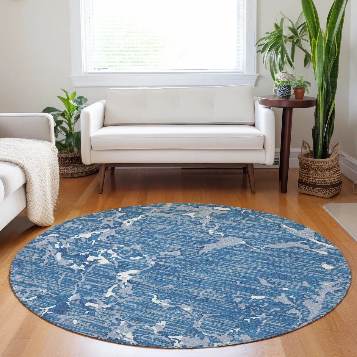 Machine Washable Indoor/ Outdoor Abstract Camo Chantille Rug