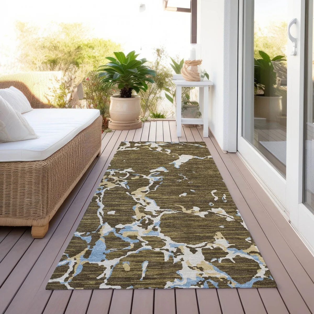 Machine Washable Indoor/ Outdoor Abstract Camo Chantille Rug