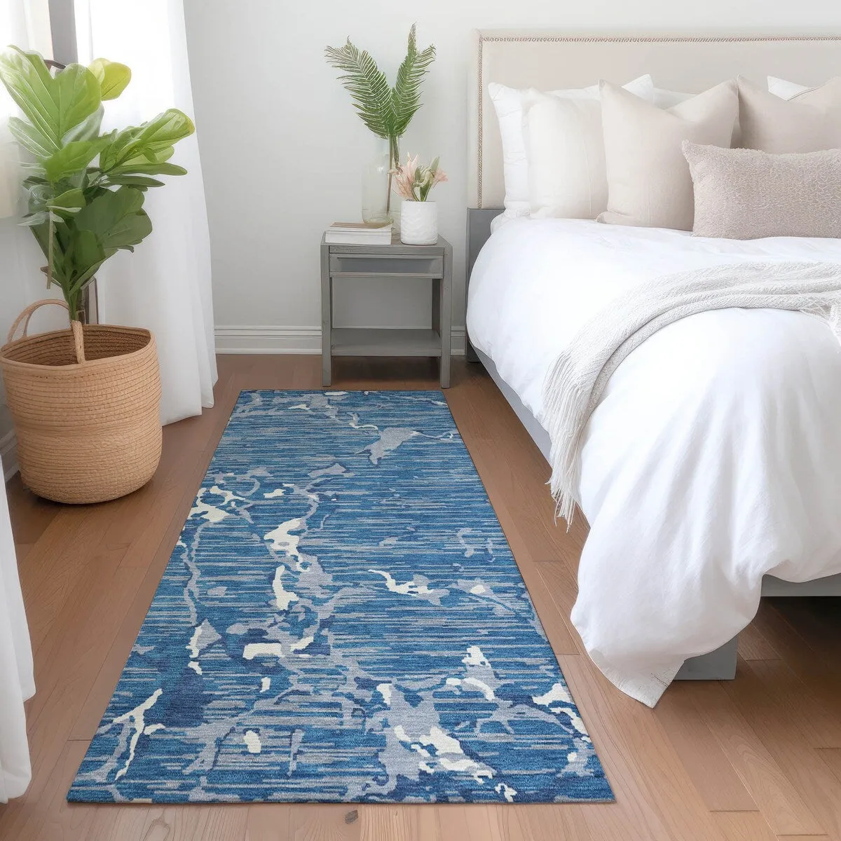 Machine Washable Indoor/ Outdoor Abstract Camo Chantille Rug