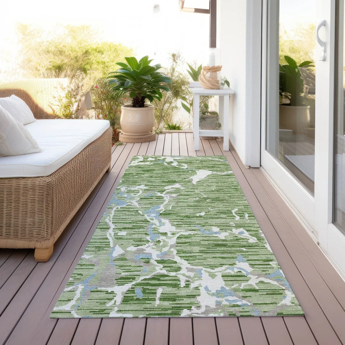 Machine Washable Indoor/ Outdoor Abstract Camo Chantille Rug