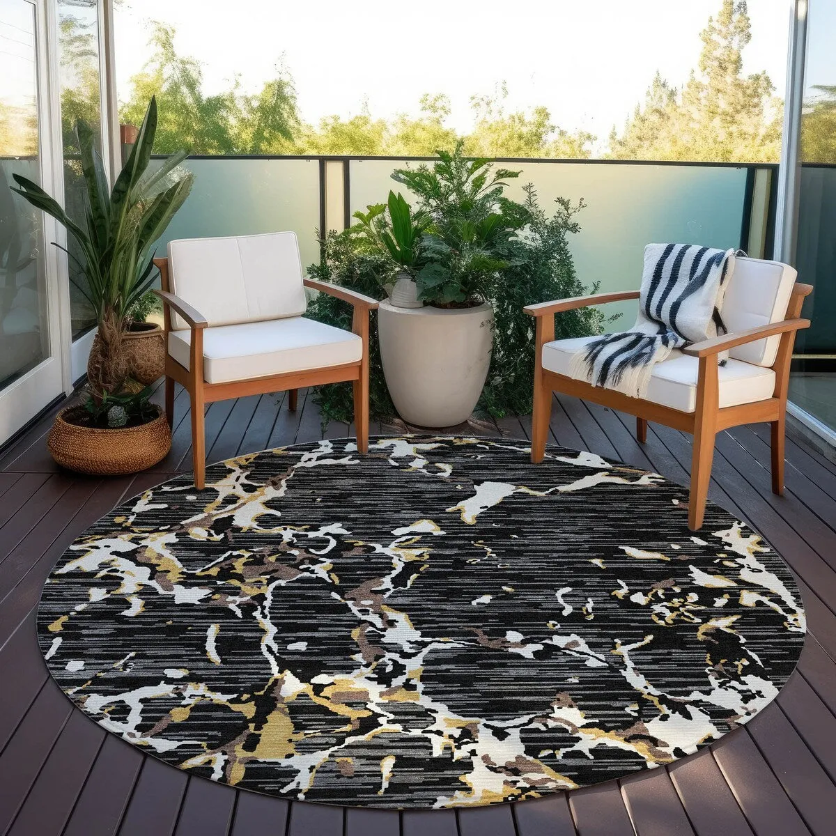 Machine Washable Indoor/ Outdoor Abstract Camo Chantille Rug