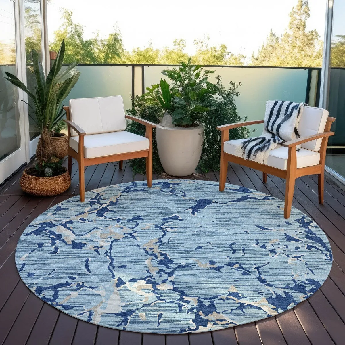Machine Washable Indoor/ Outdoor Abstract Camo Chantille Rug