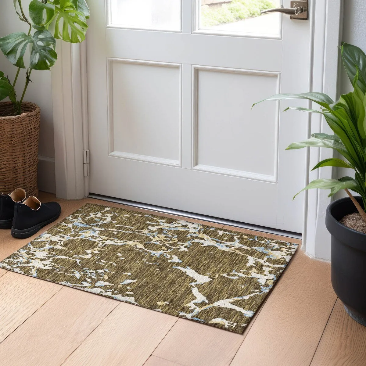 Machine Washable Indoor/ Outdoor Abstract Camo Chantille Rug