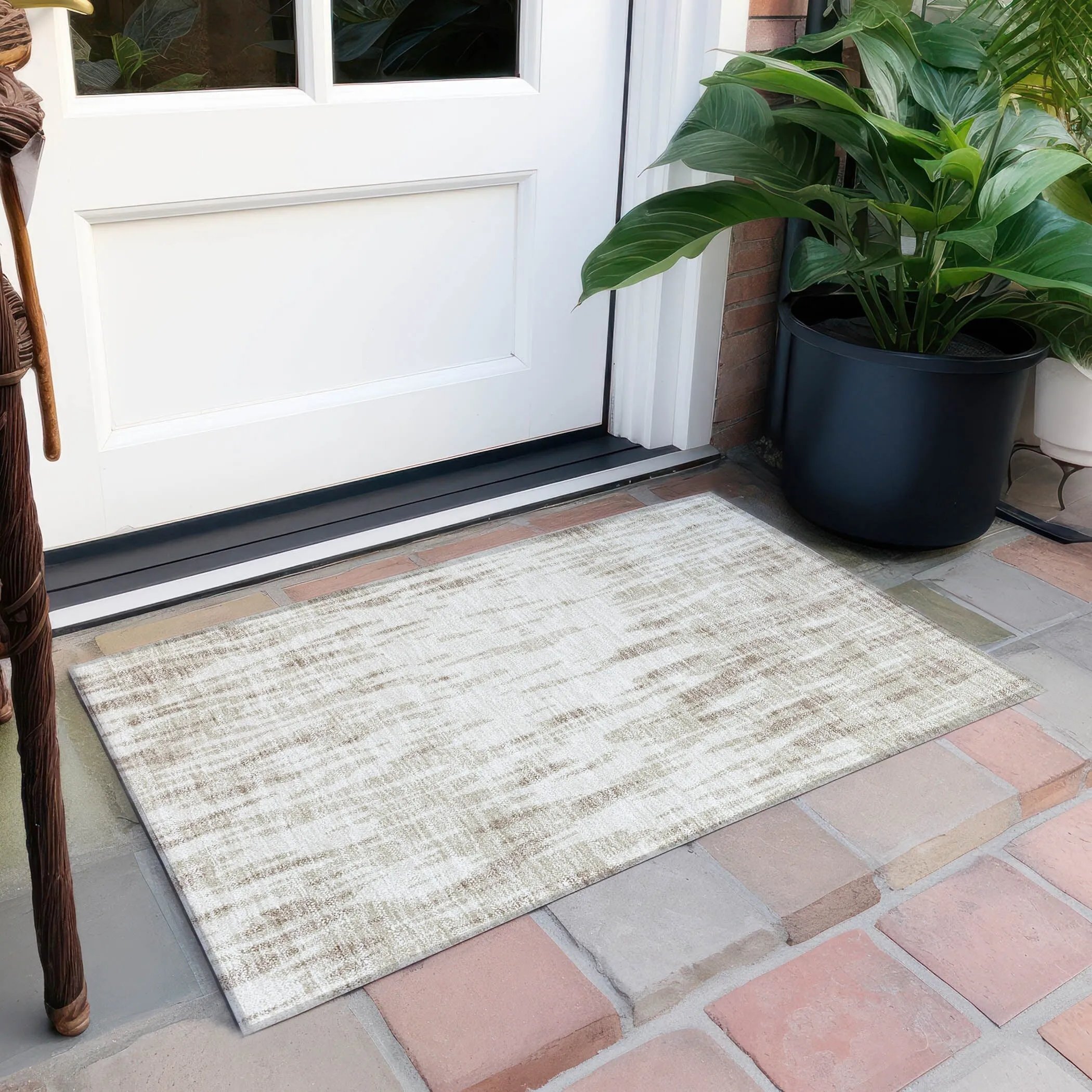 Machine Washable Indoor/ Outdoor Abstract Chantille Rug