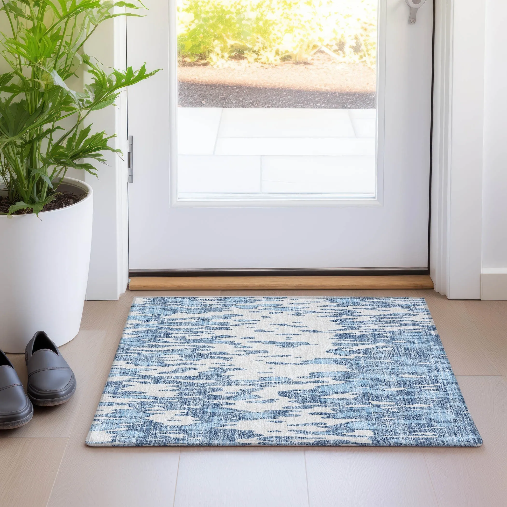 Machine Washable Indoor/ Outdoor Abstract Chantille Rug