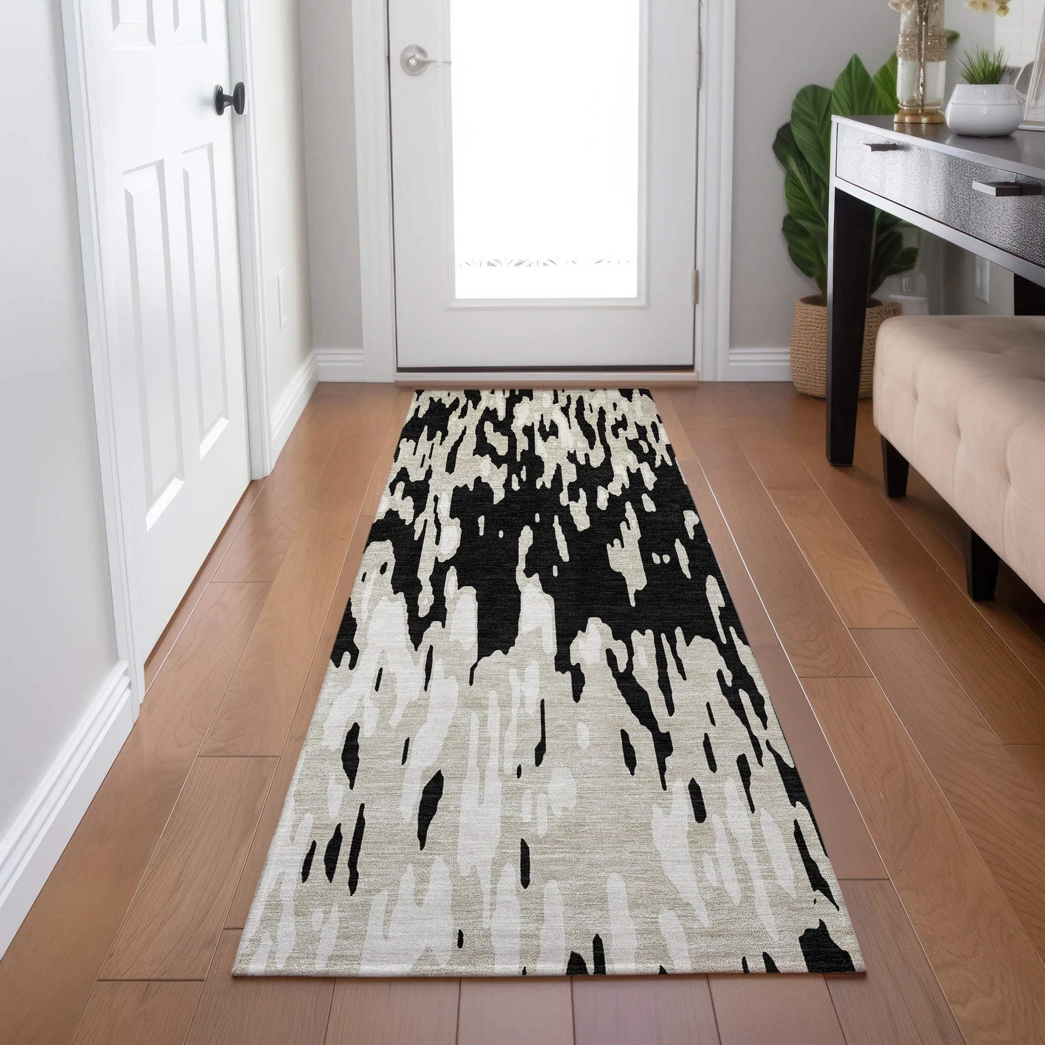 Machine Washable Indoor/ Outdoor Abstract Chantille Rug