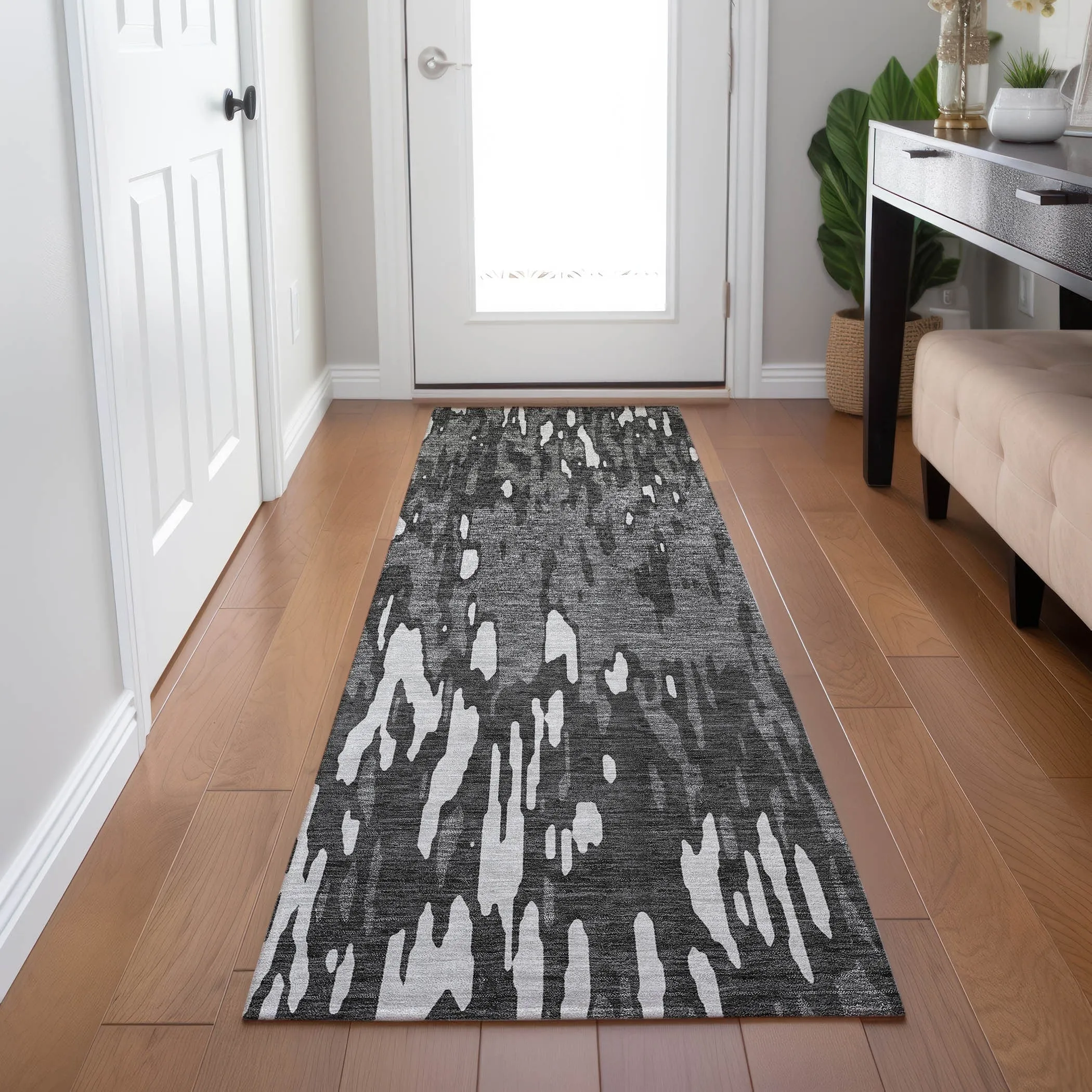 Machine Washable Indoor/ Outdoor Abstract Chantille Rug