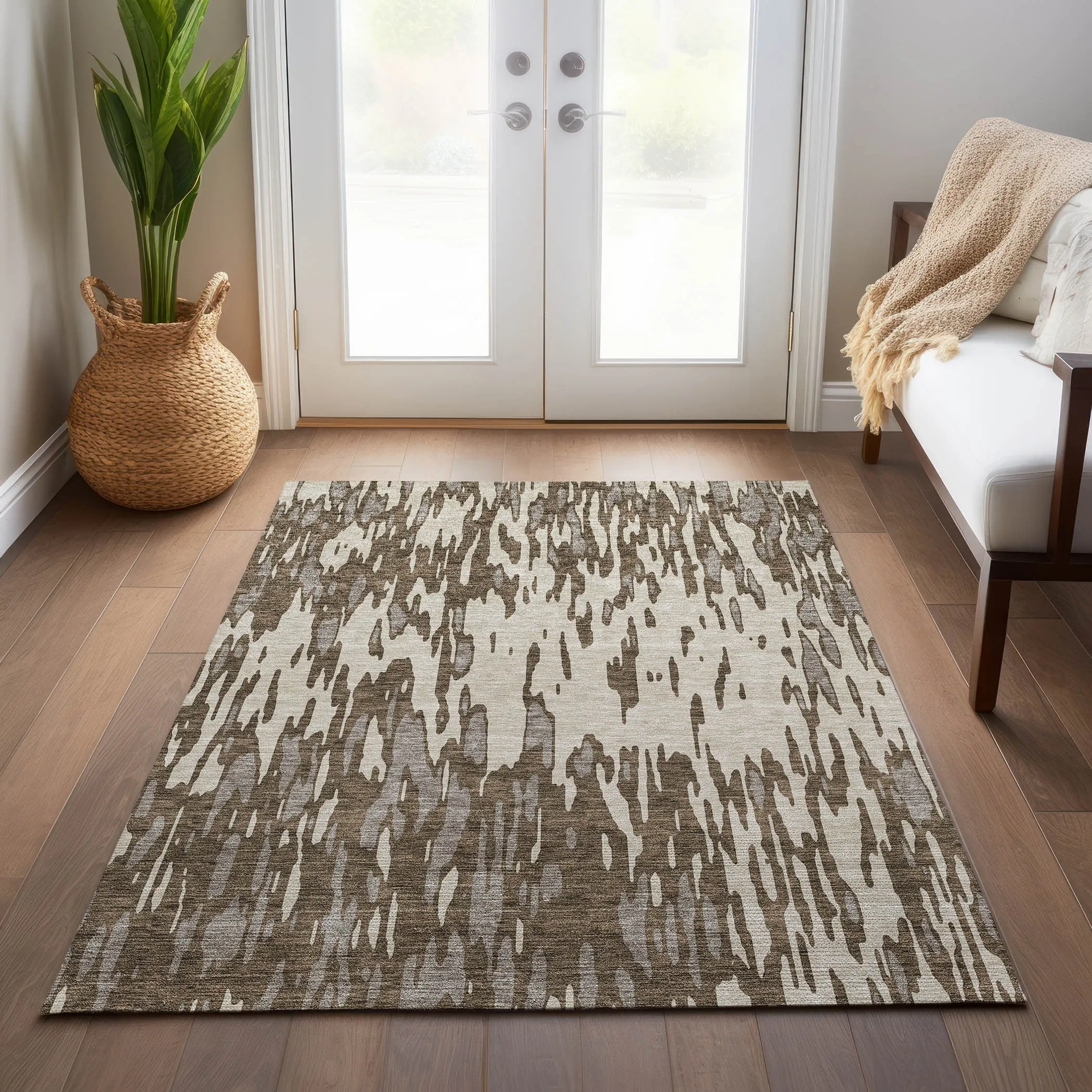 Machine Washable Indoor/ Outdoor Abstract Chantille Rug