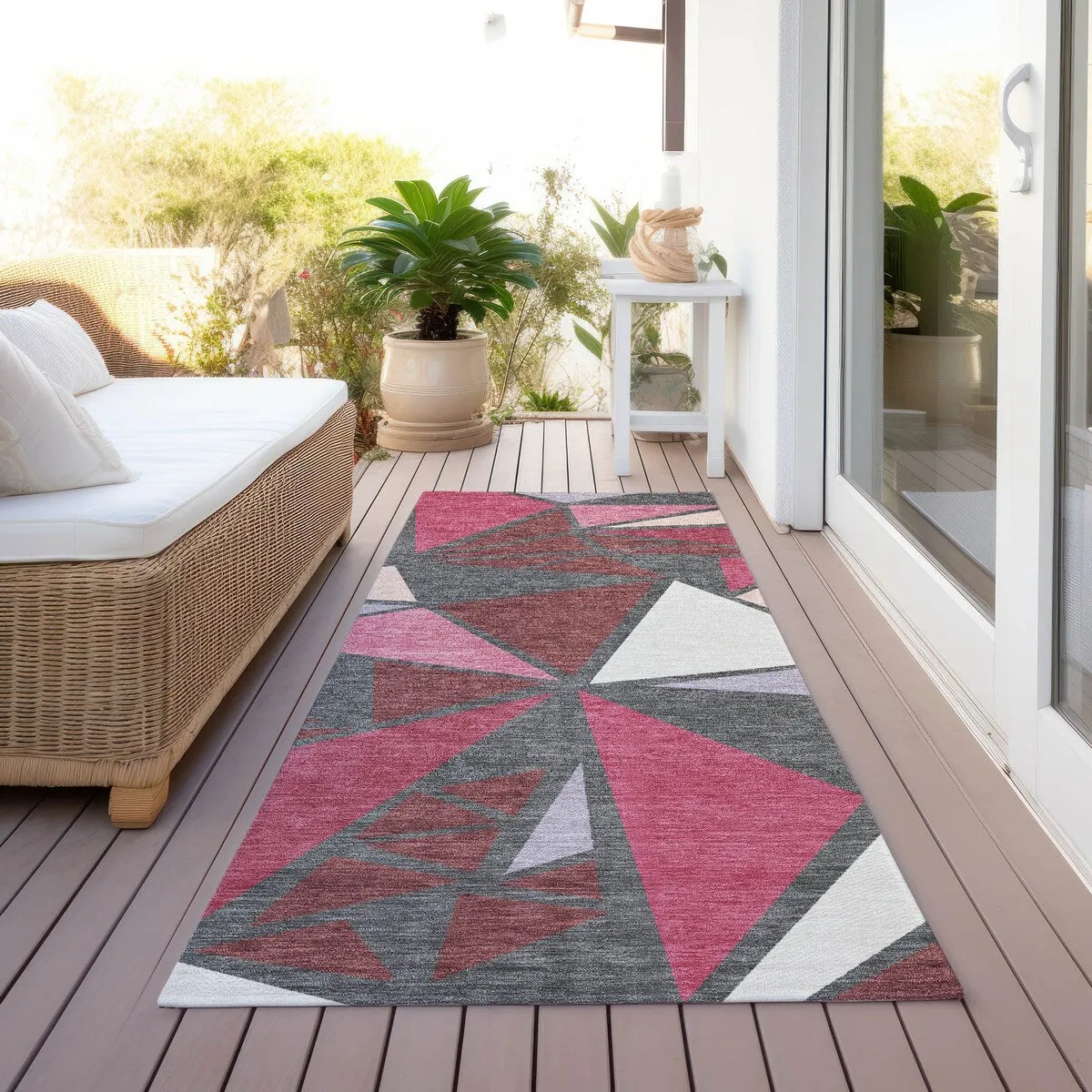 Machine Washable Indoor/ Outdoor Abstract Mosaic Chantille Rug