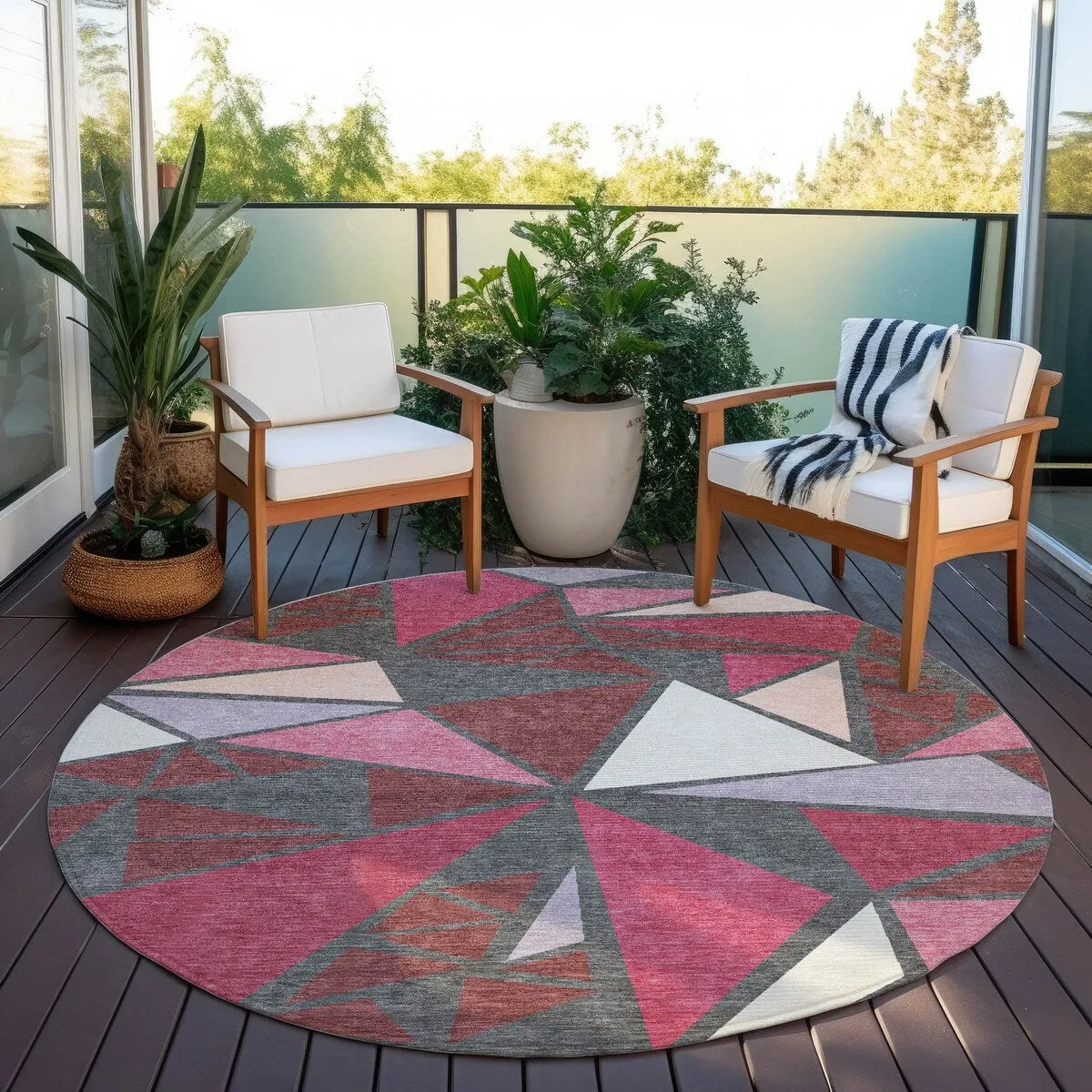 Machine Washable Indoor/ Outdoor Abstract Mosaic Chantille Rug