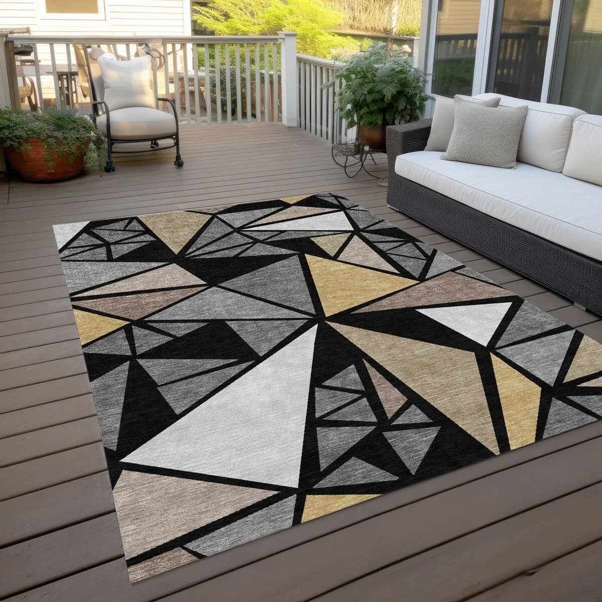 Machine Washable Indoor/ Outdoor Abstract Mosaic Chantille Rug