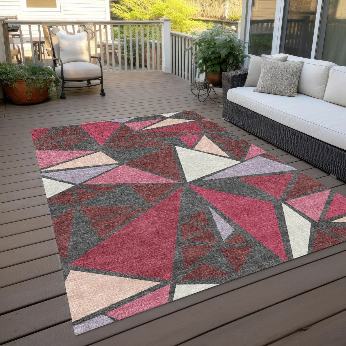 Machine Washable Indoor/ Outdoor Abstract Mosaic Chantille Rug