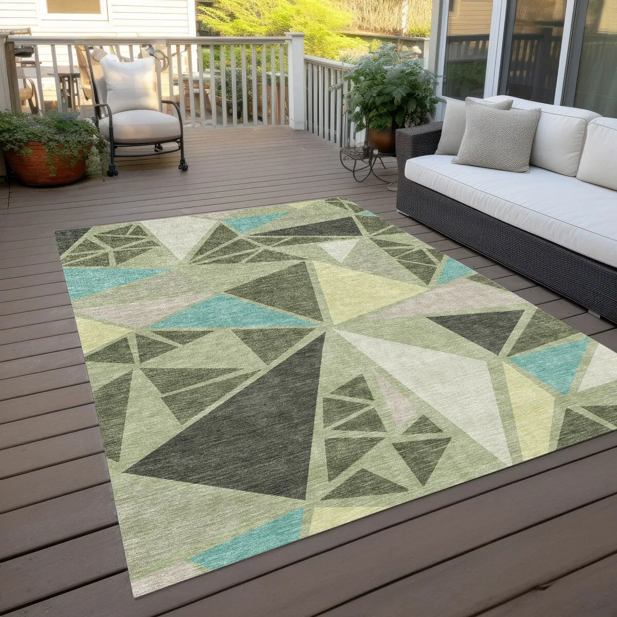 Machine Washable Indoor/ Outdoor Abstract Mosaic Chantille Rug