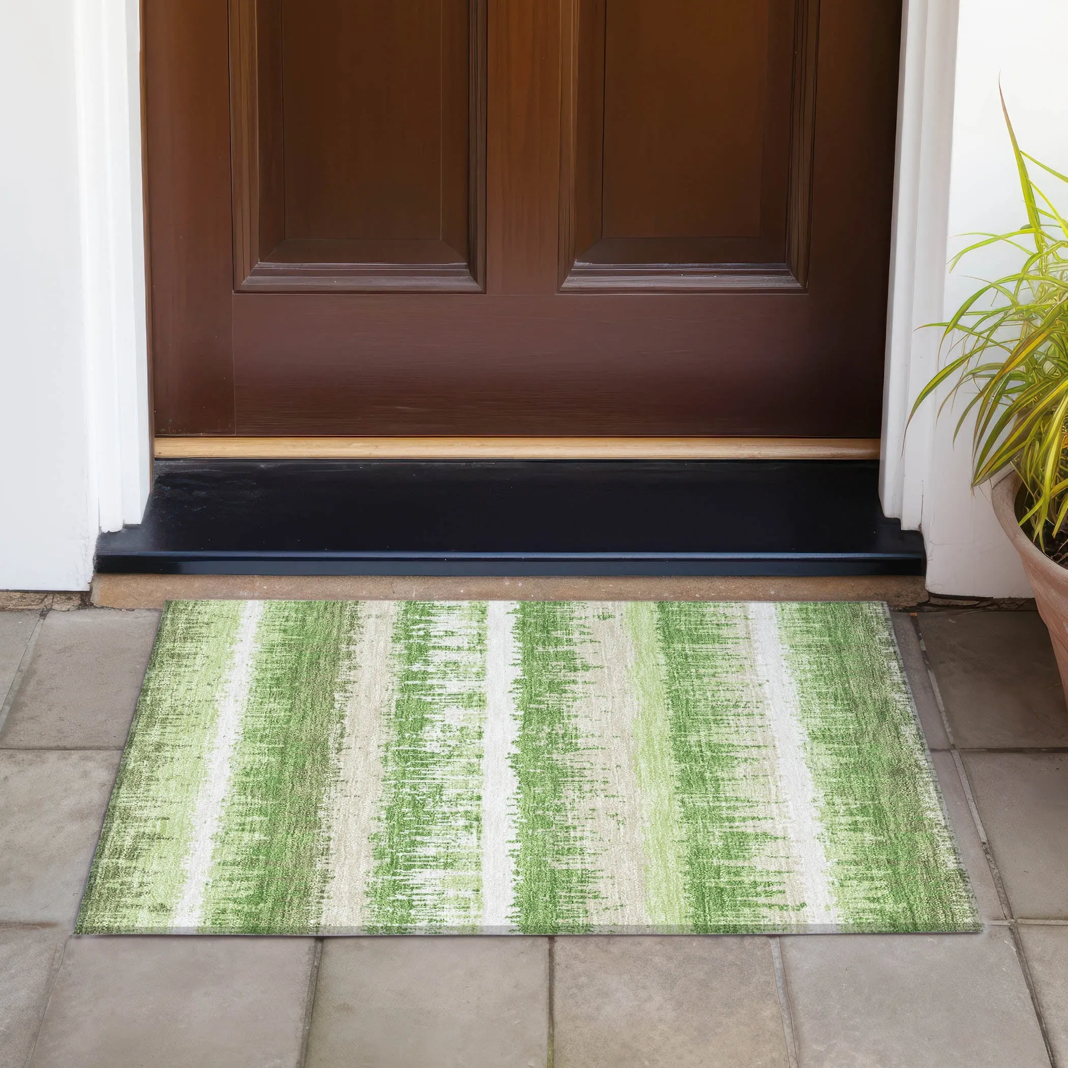 Machine Washable Indoor/ Outdoor Abstract Ombre Chantille Rug