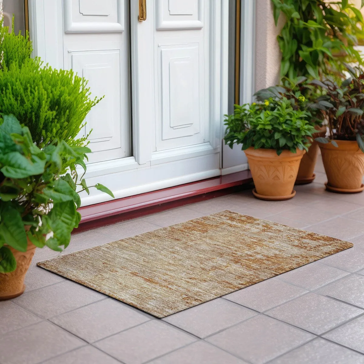 Machine Washable Indoor/ Outdoor Abstract Ombre Chantille Rug