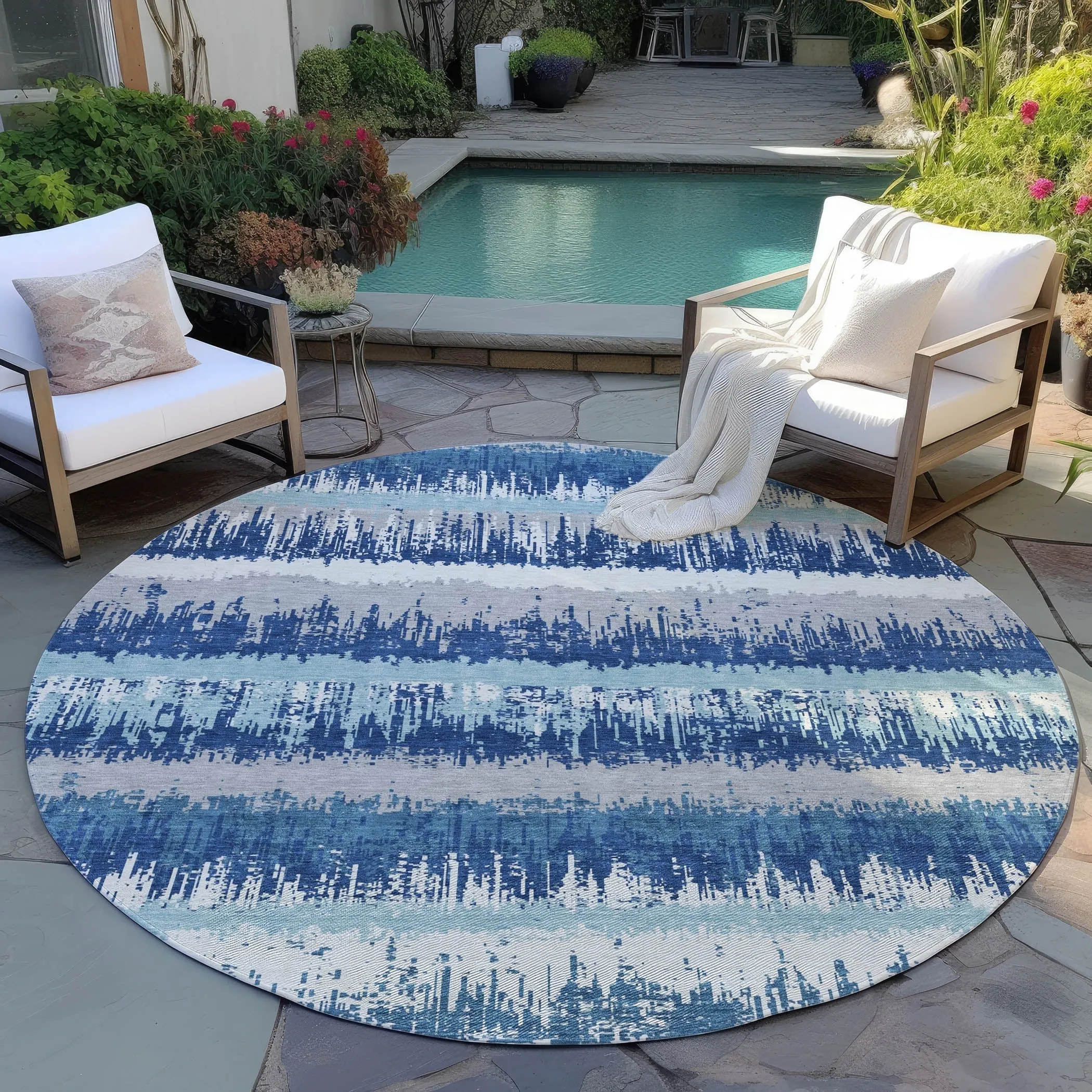 Machine Washable Indoor/ Outdoor Abstract Ombre Chantille Rug