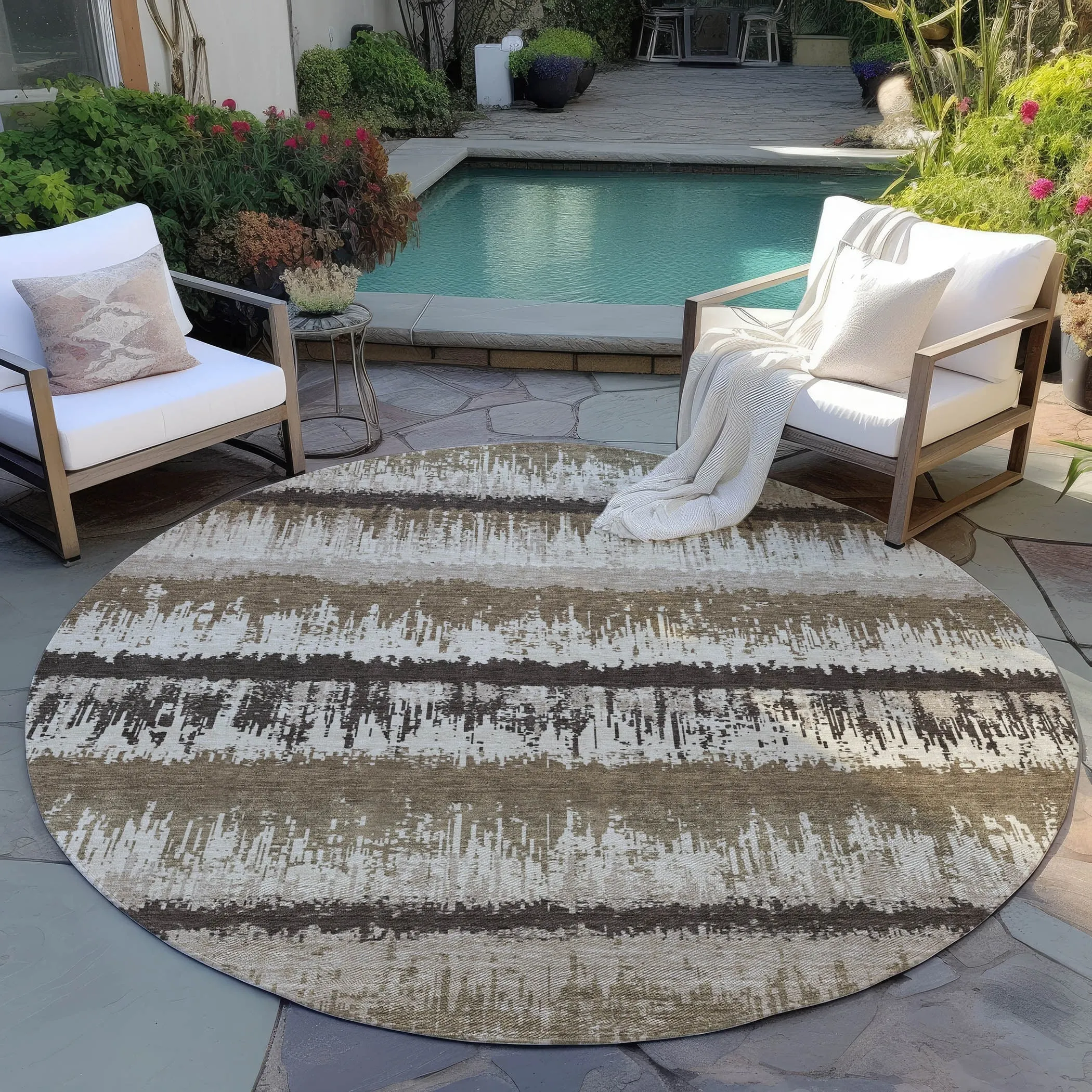 Machine Washable Indoor/ Outdoor Abstract Ombre Chantille Rug