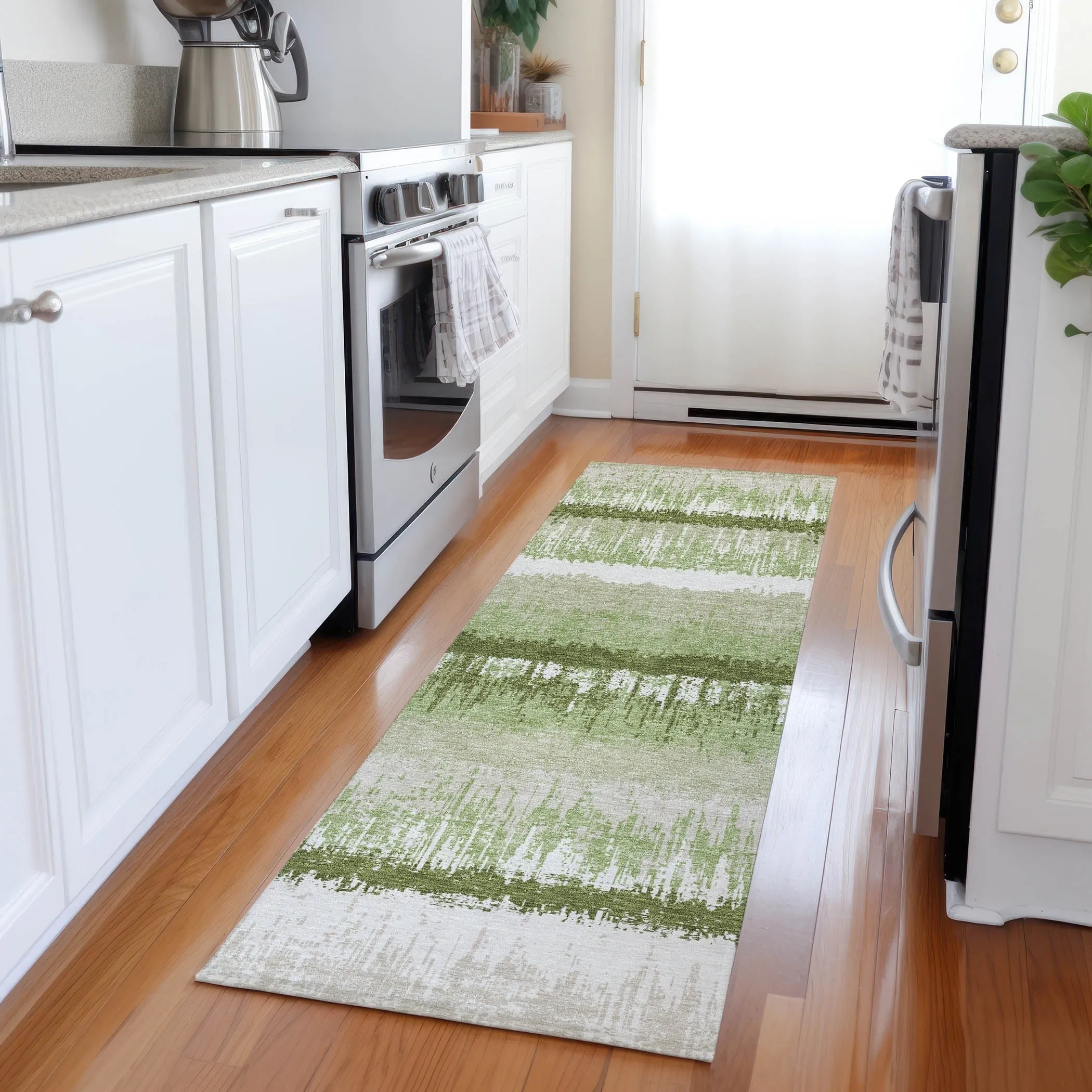 Machine Washable Indoor/ Outdoor Abstract Ombre Chantille Rug