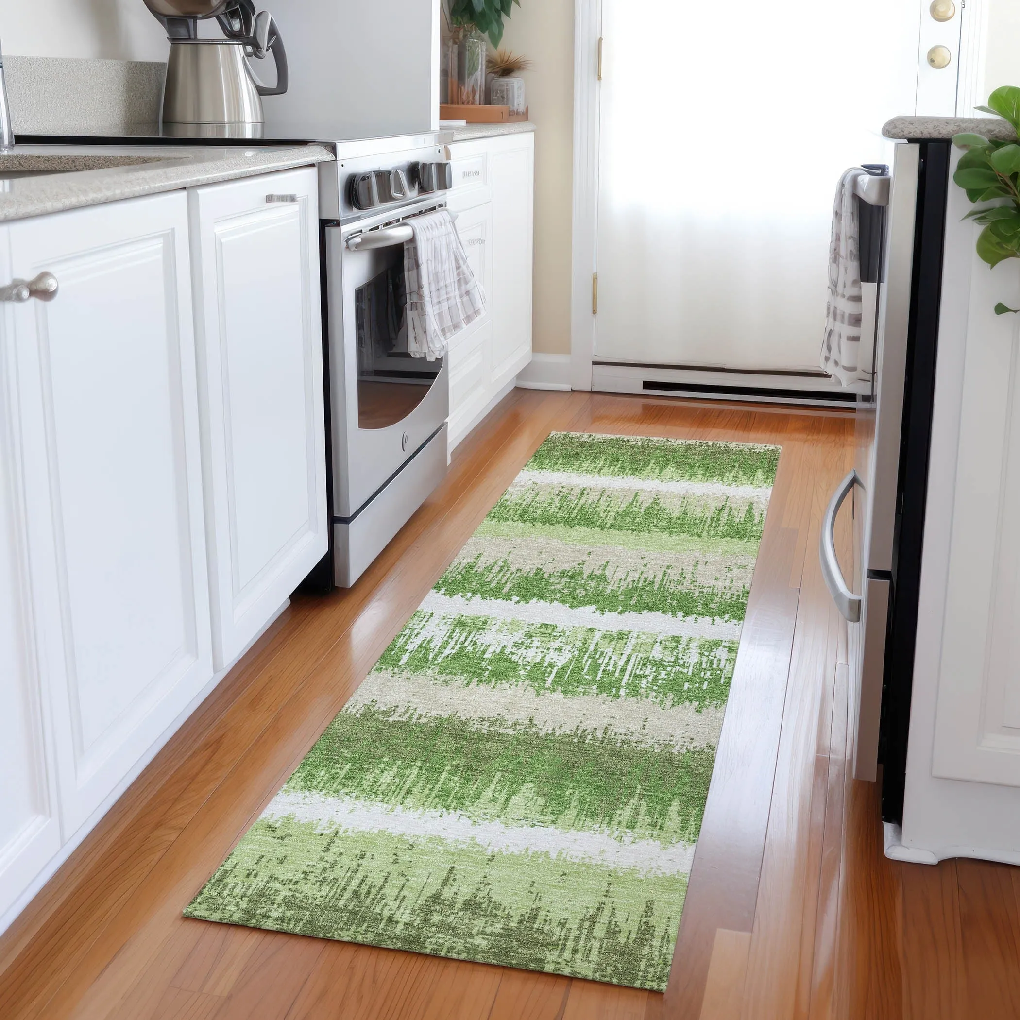 Machine Washable Indoor/ Outdoor Abstract Ombre Chantille Rug
