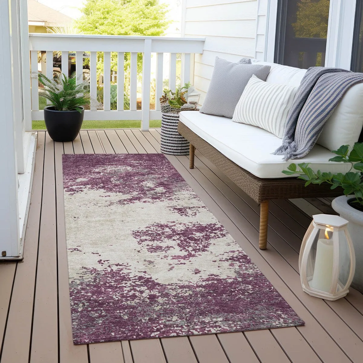 Machine Washable Indoor/ Outdoor Abstract Pixels Chantille Rug