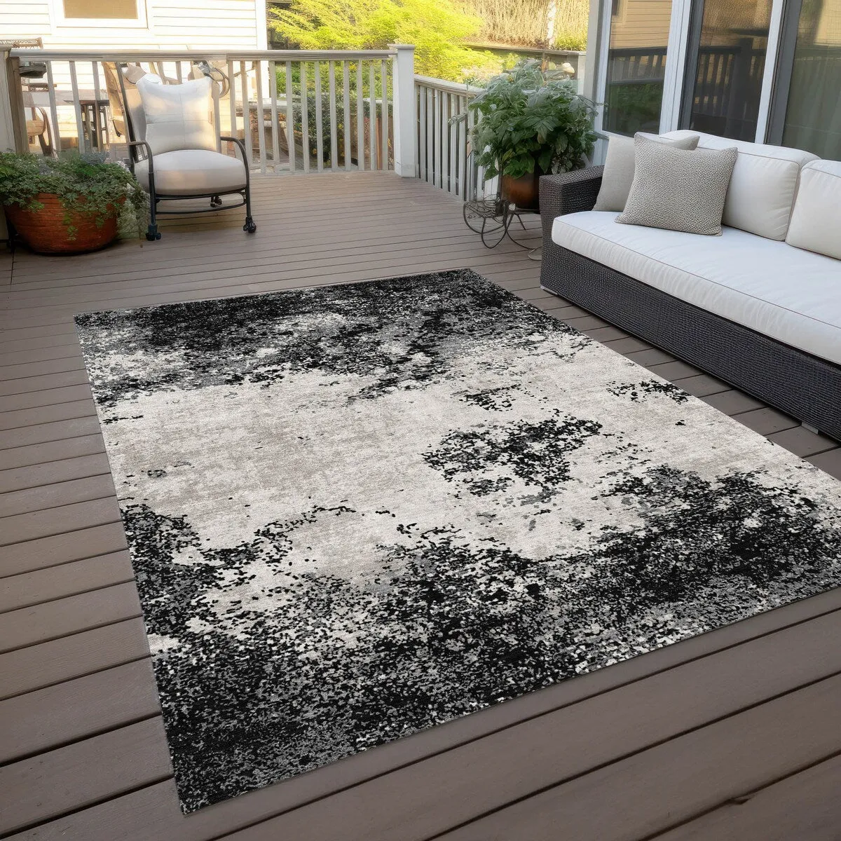 Machine Washable Indoor/ Outdoor Abstract Pixels Chantille Rug