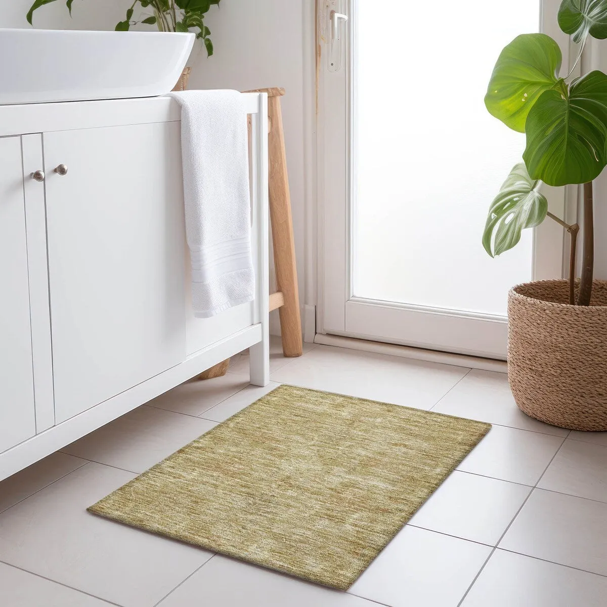 Machine Washable Indoor/ Outdoor Boho Traditional Chantille Rug
