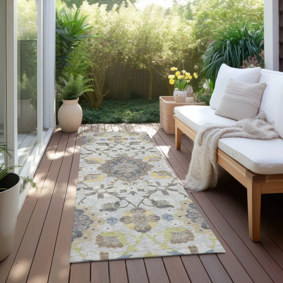 Machine Washable Indoor/ Outdoor Boho Traditional Chantille Rug